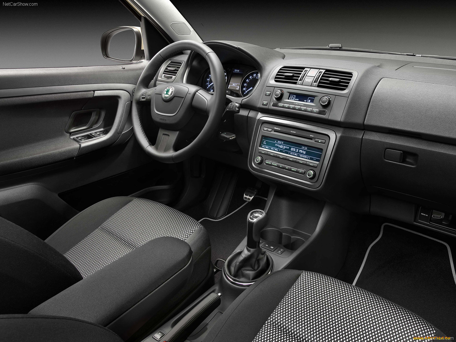 автомобили, спидометры, торпедо