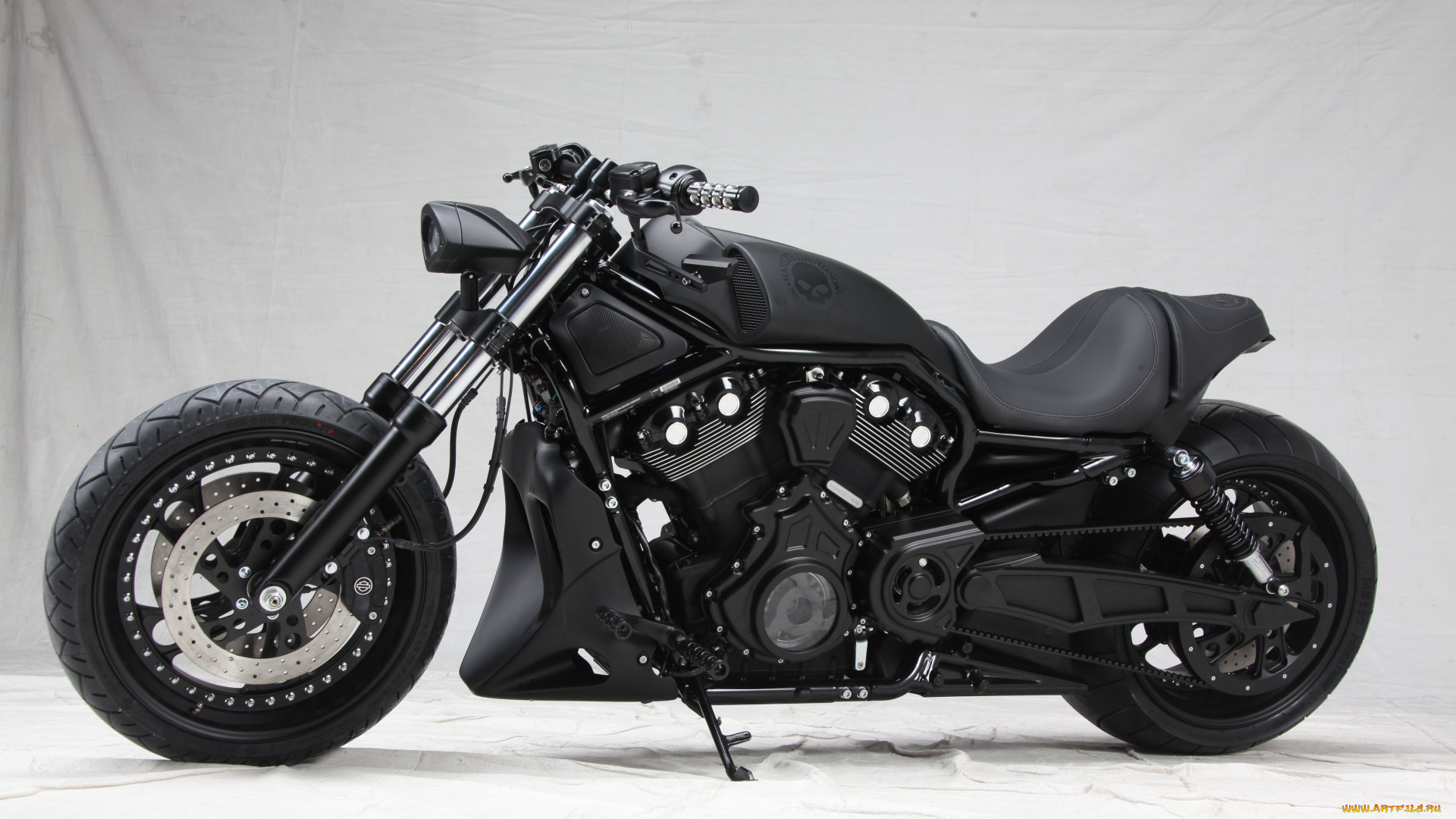 мотоциклы, customs, кастомизированный, тюнингованый, мотоцикл, крутой, байк, железный, конь, который, даёт, свободу, ветер, в, лицо, и, волосы, по, ветру