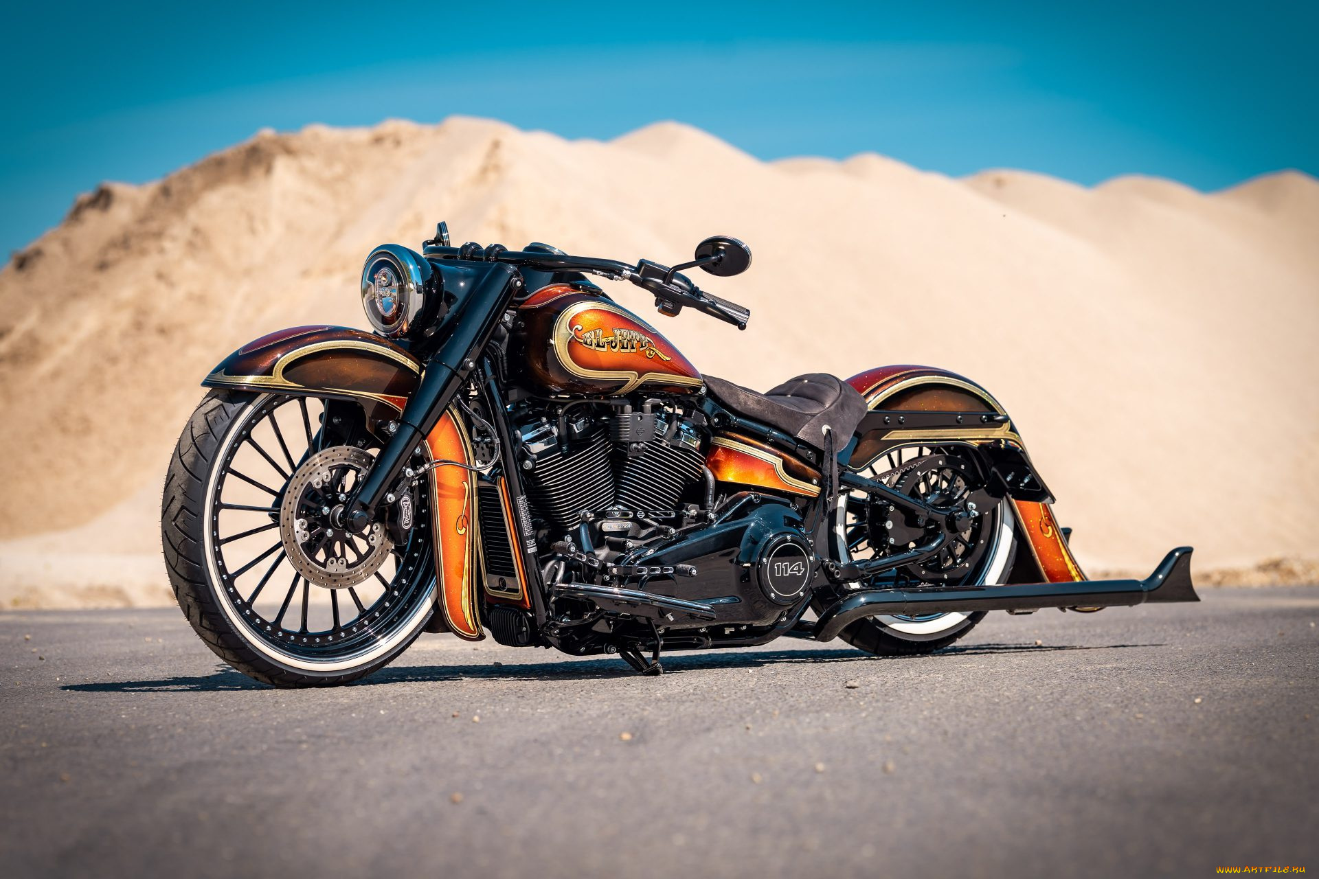 мотоциклы, customs, кастомизированный, тюнингованый, мотоцикл, крутой, байк, железный, конь, который, даёт, свободу, ветер, в, лицо, и, волосы, по, ветру