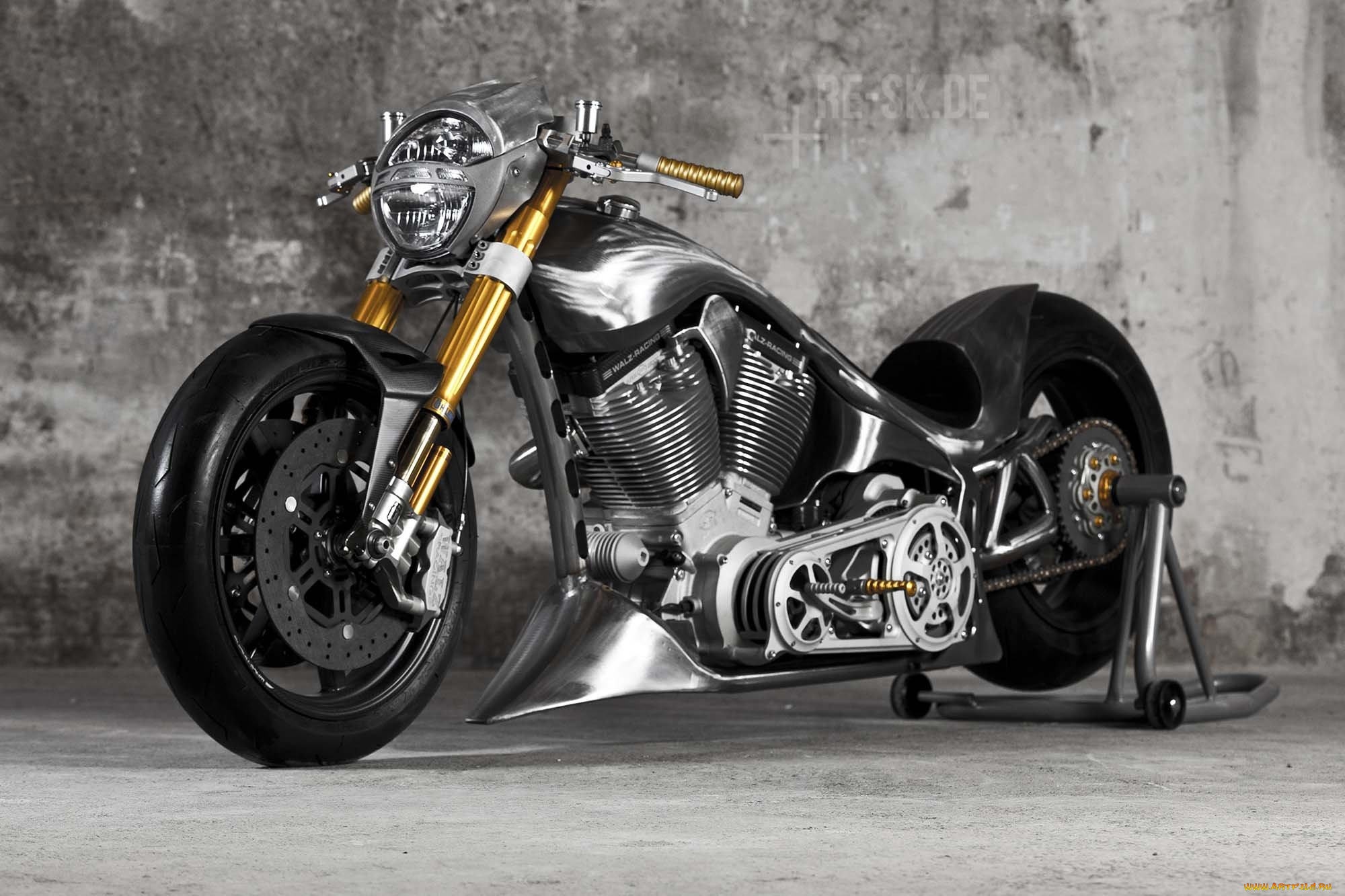 мотоциклы, customs, кастомизированный, тюнингованый, мотоцикл, крутой, байк, железный, конь, который, даёт, свободу, ветер, в, лицо, и, волосы, по, ветру