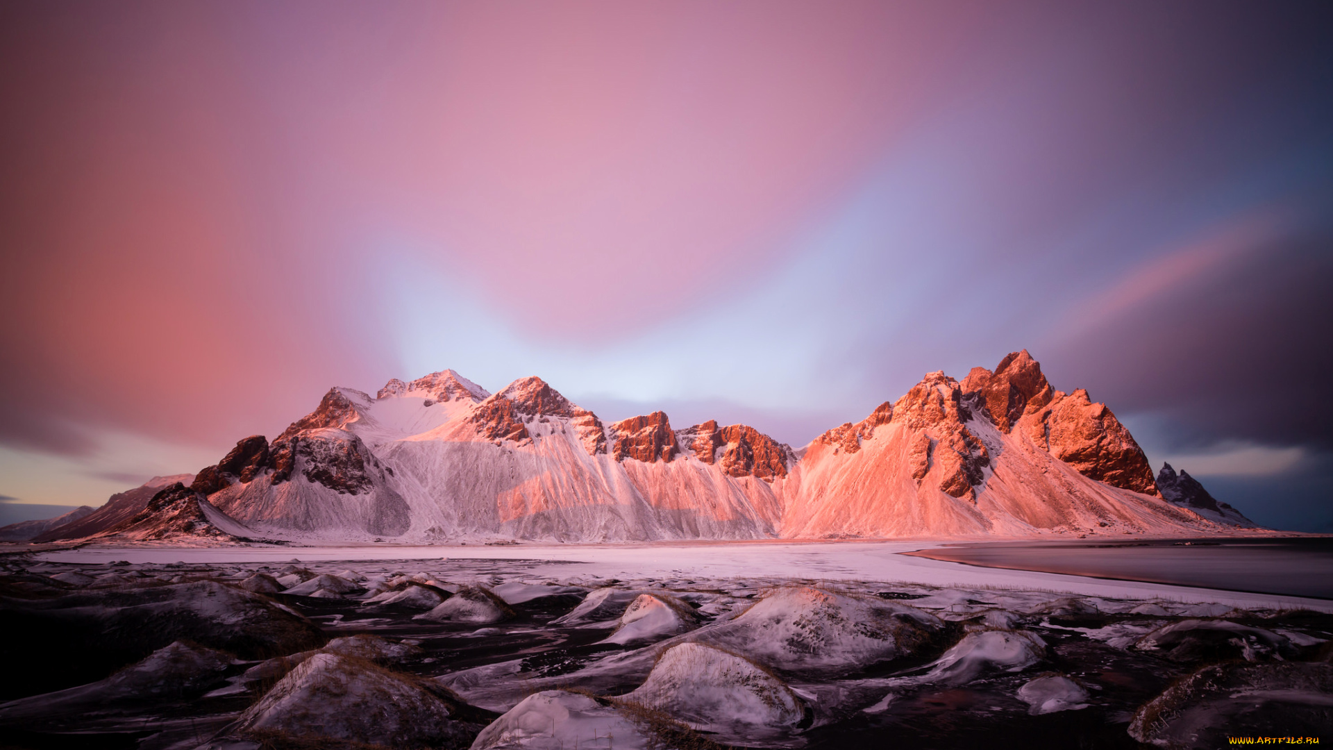 природа, побережье, снег, озеро, зима, зарево, горы, облака, небо