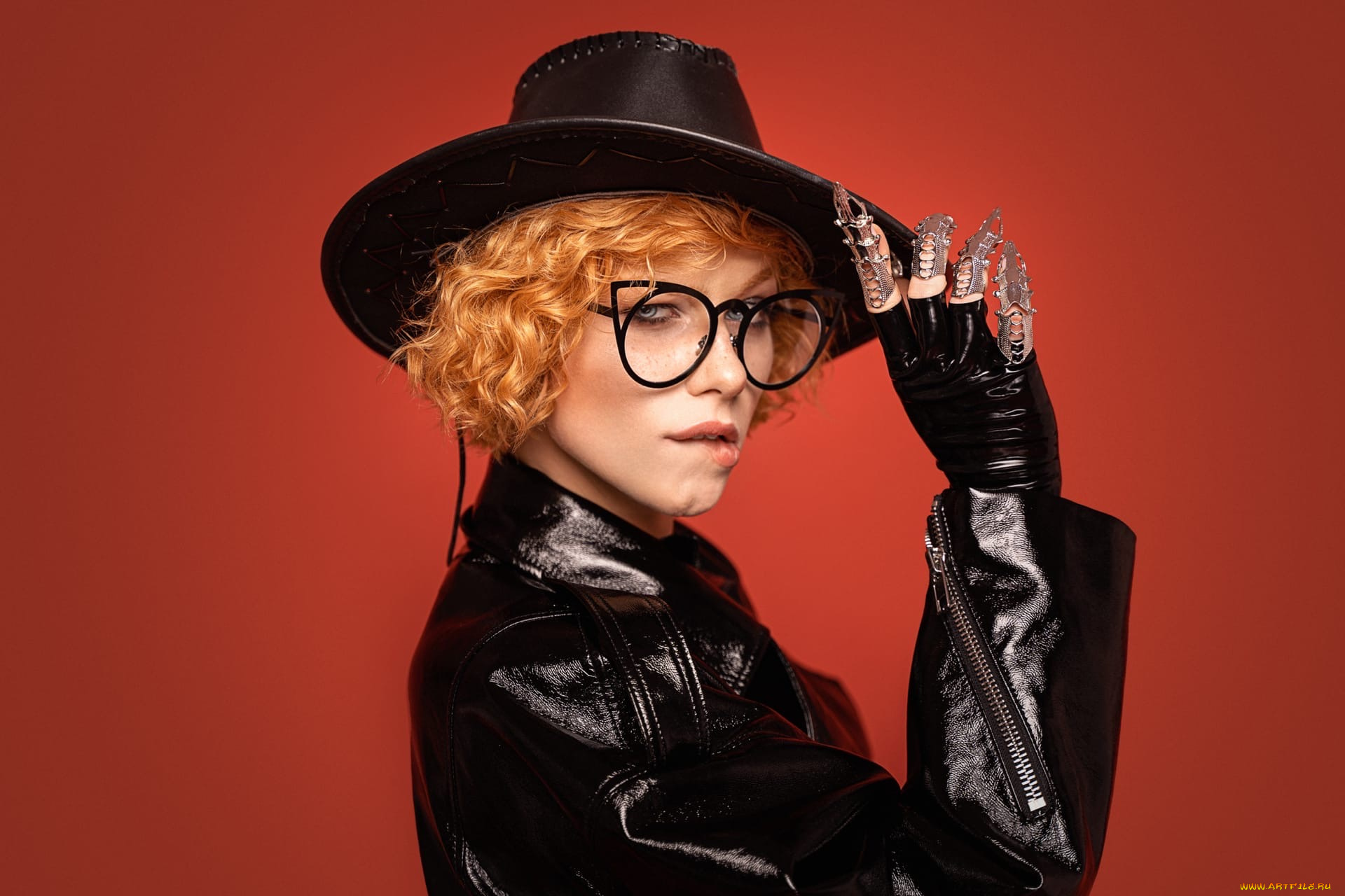 анастасия, жилина, девушки, анастасия, жилина, шляпа, cosplay, красотка, девушка, модель, рыжеволосая, поза, стройная, сексуальная, флирт