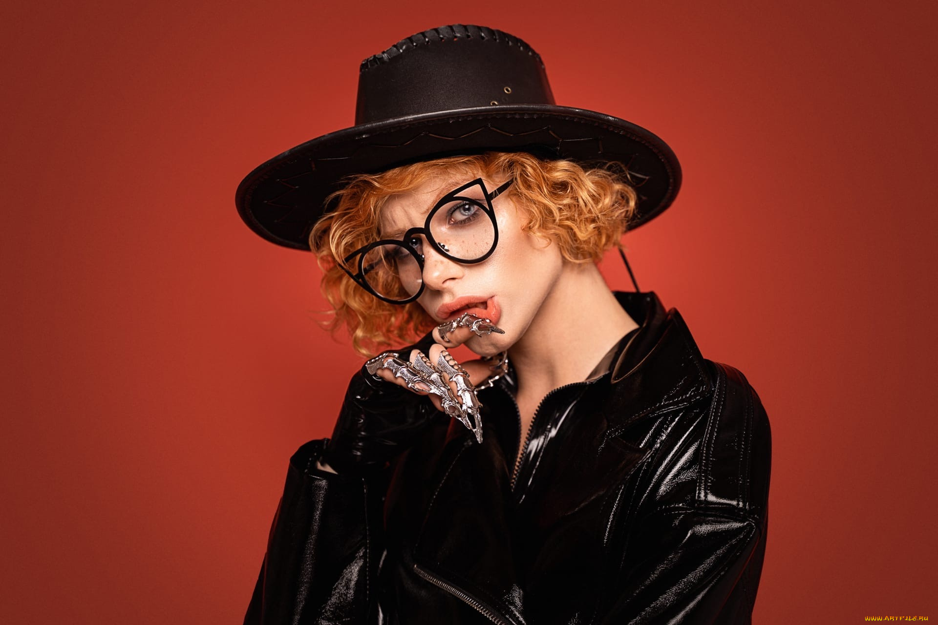 анастасия, жилина, девушки, анастасия, жилина, шляпа, cosplay, красотка, девушка, модель, рыжеволосая, поза, стройная, сексуальная, флирт