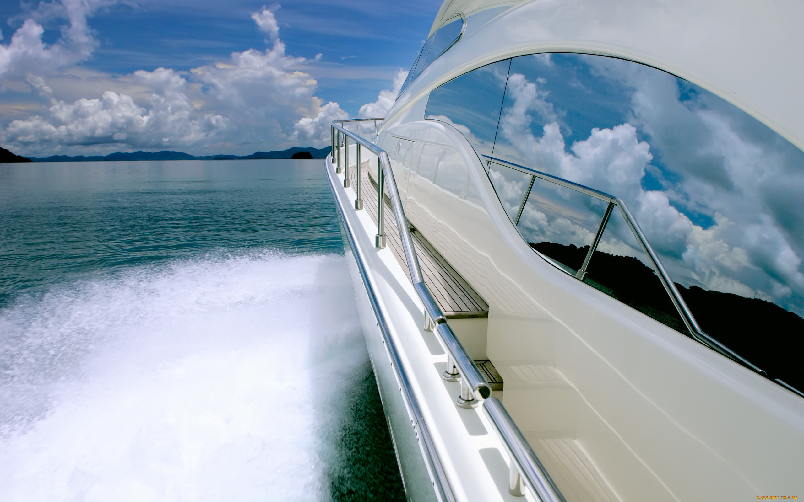 корабли, Яхты