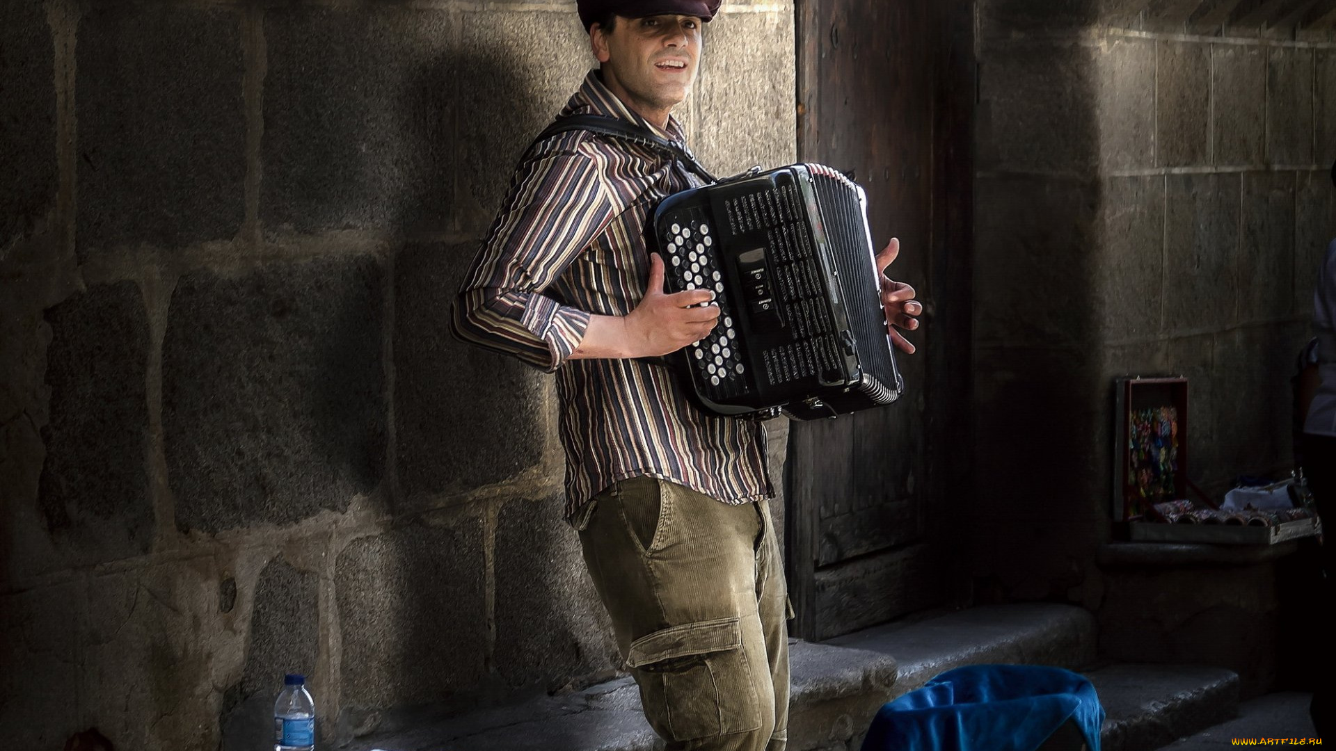 музыка, -другое, взгляд, мужчина, баян, кепка