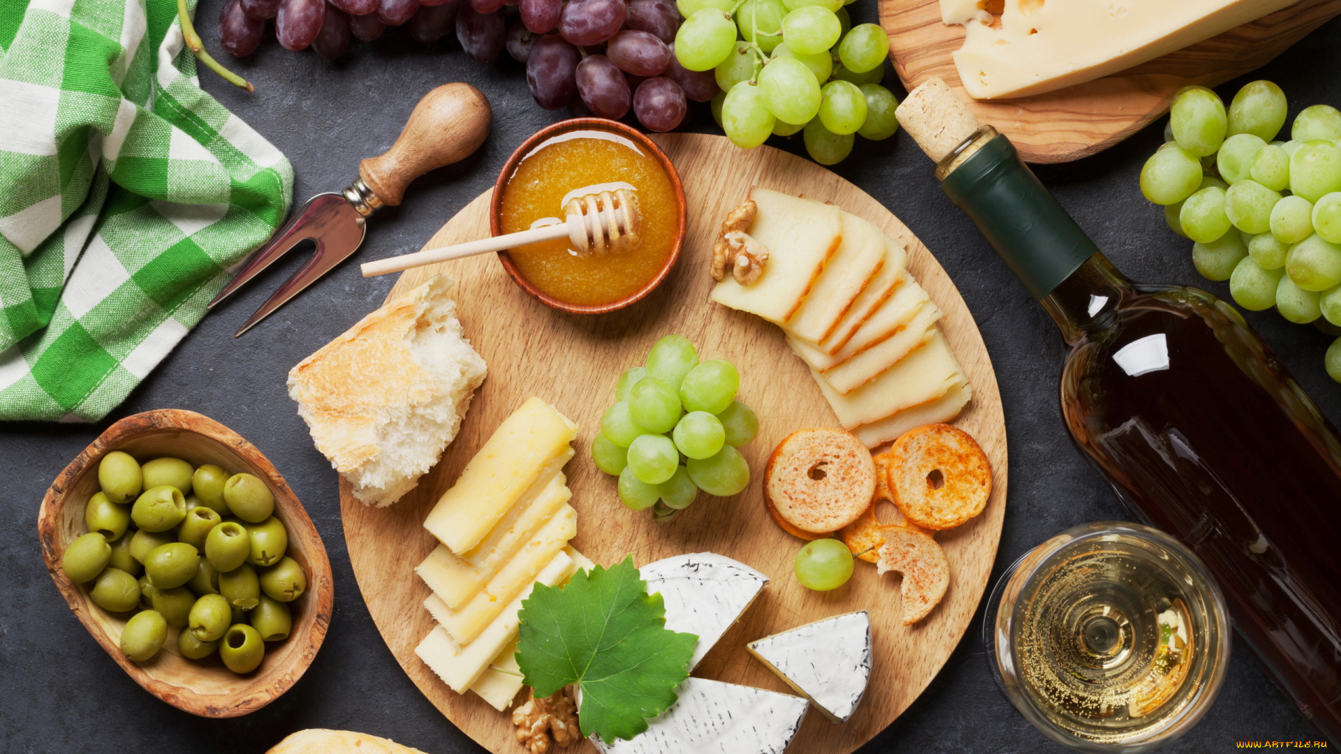 еда, разное, вино, виноград, сыр, ассорти, мед, оливки, орехи