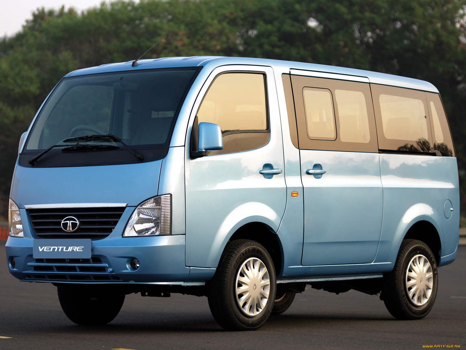 автомобили, tata