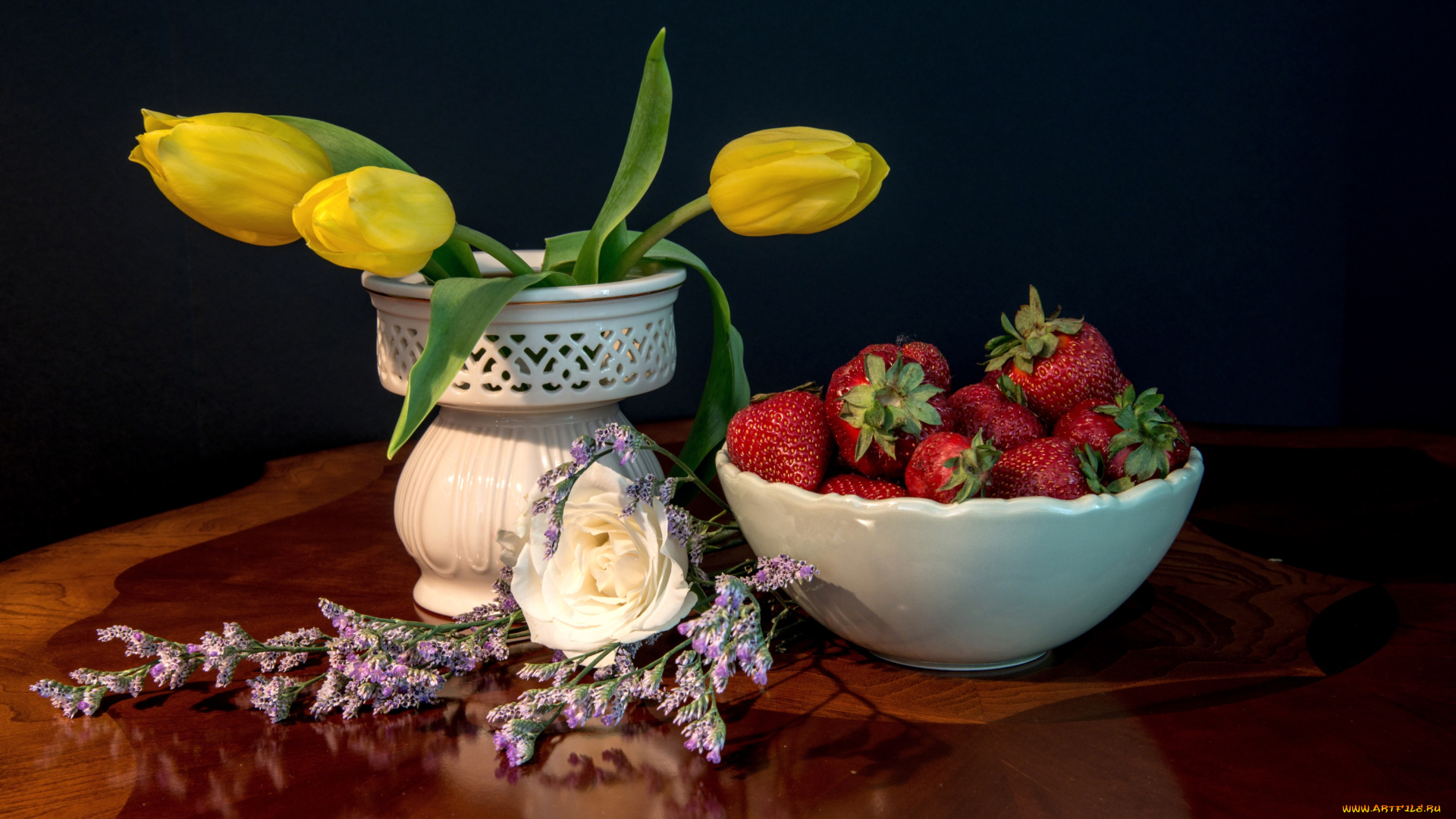 еда, клубника, земляника, тюльпаны, роза, ягоды