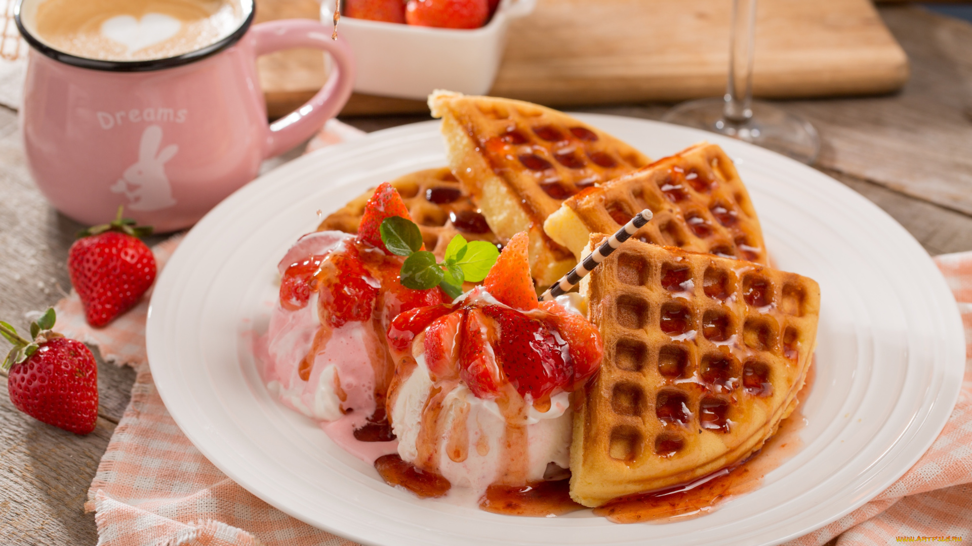 еда, мороженое, , десерты, клубника, вафли, десерт