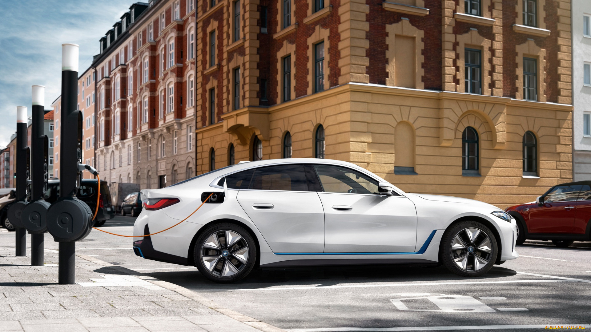 автомобили, bmw, 2022, i4, g26, вид, сбоку, экстерьер, edrive40, электромобиль, новый, белый, зарядка, немецкие, бмв