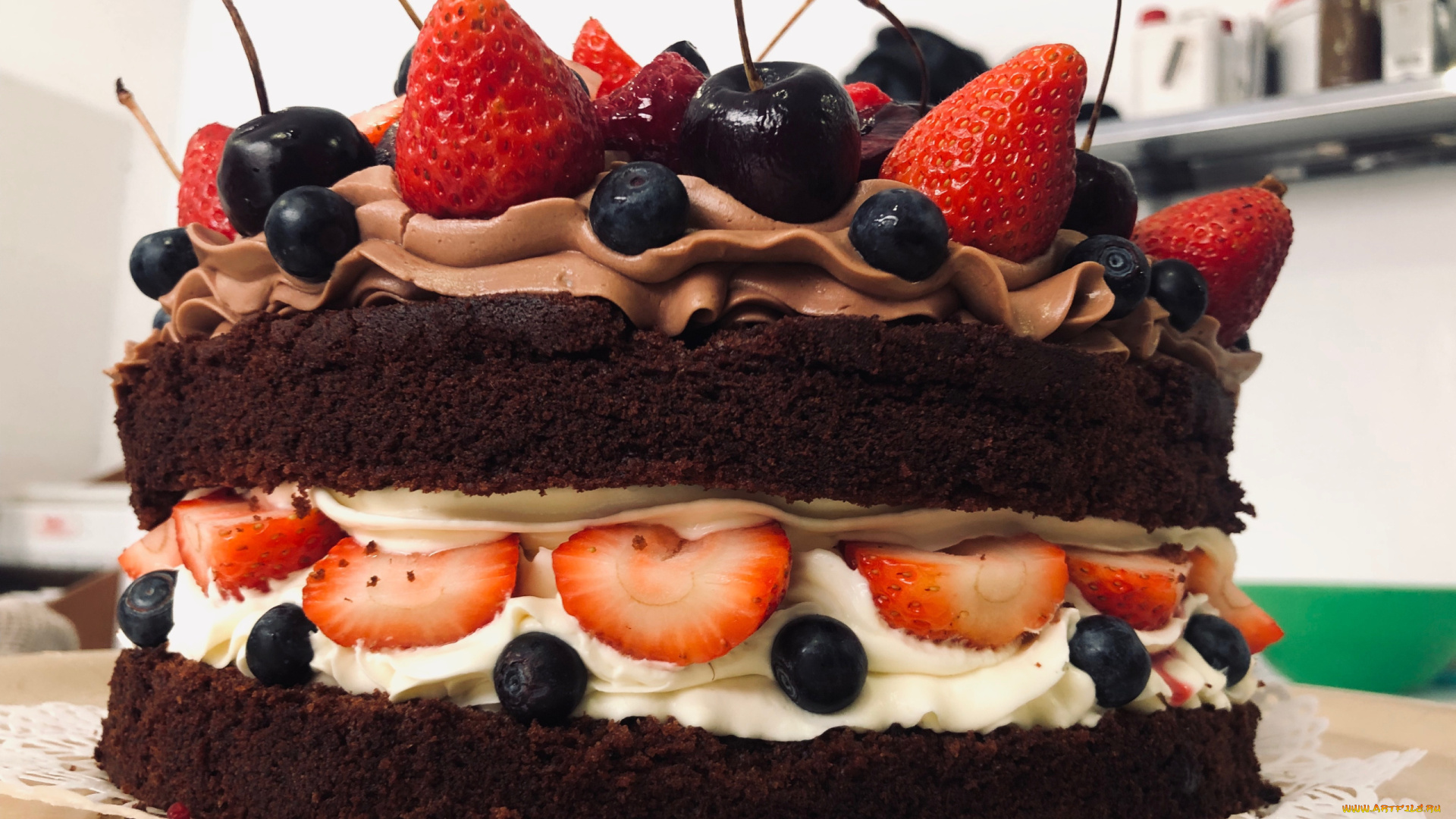 еда, торты, ягоды, торт, клубника, черника, черешня, крем