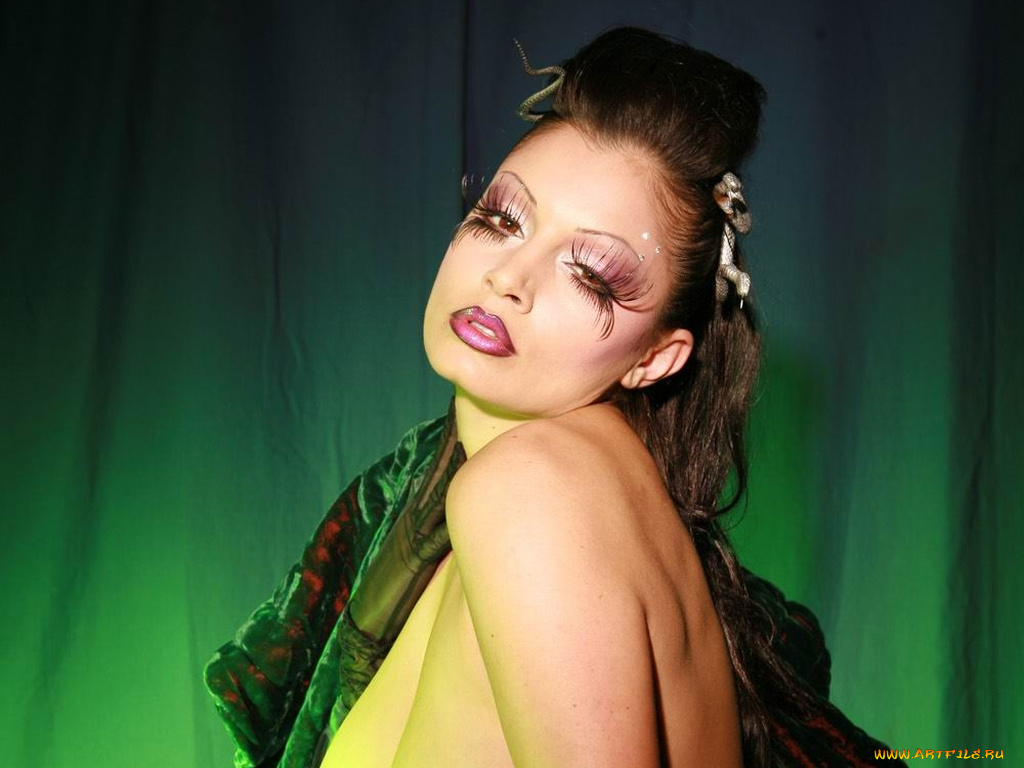 Aria, Giovanni, девушки