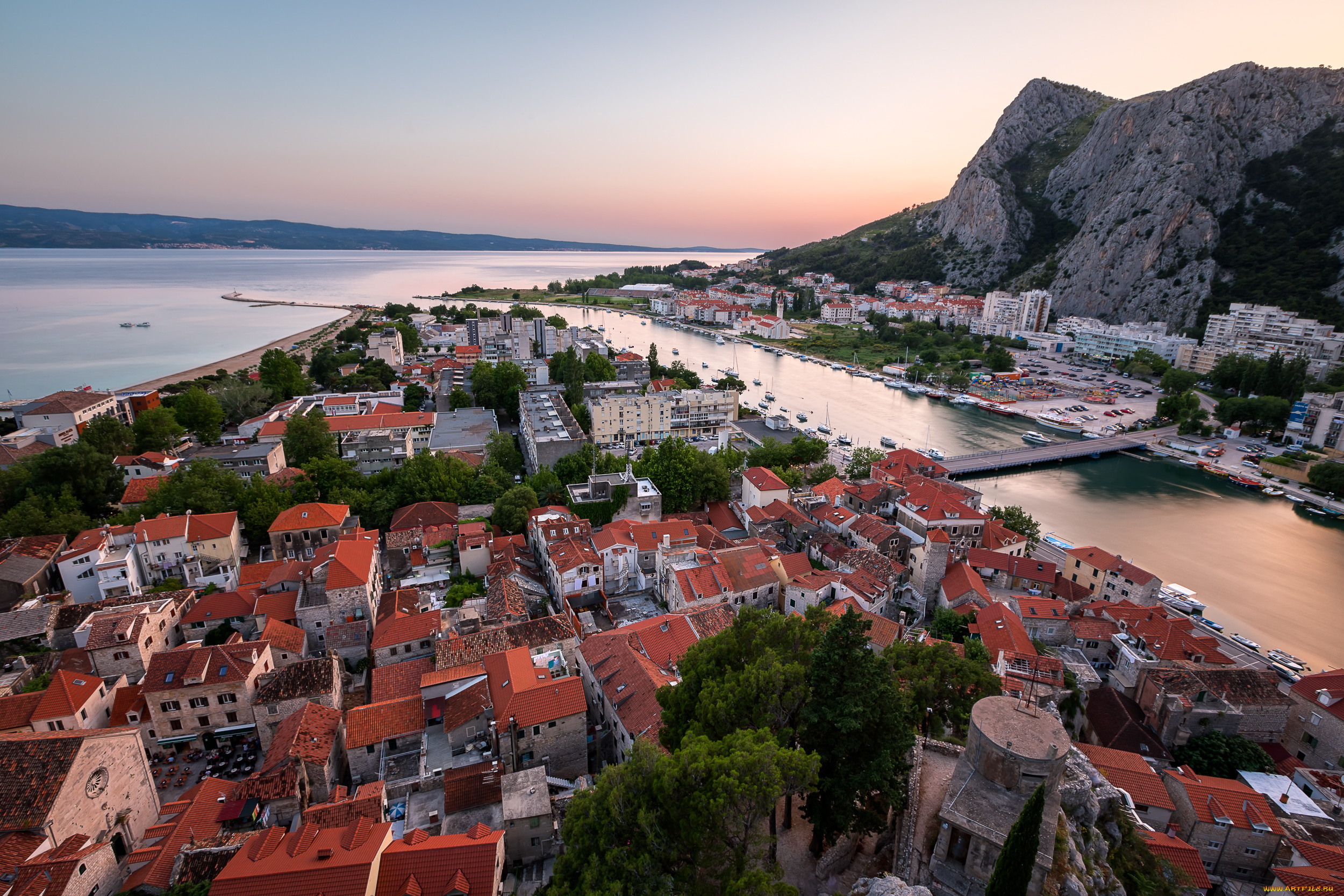 omi&, 353, , croatia, города, -, панорамы, omis, croatia, cetina, river, adriatic, sea, омиш, хорватия, река, цетина, адриатическое, море, панорама, здания, горы