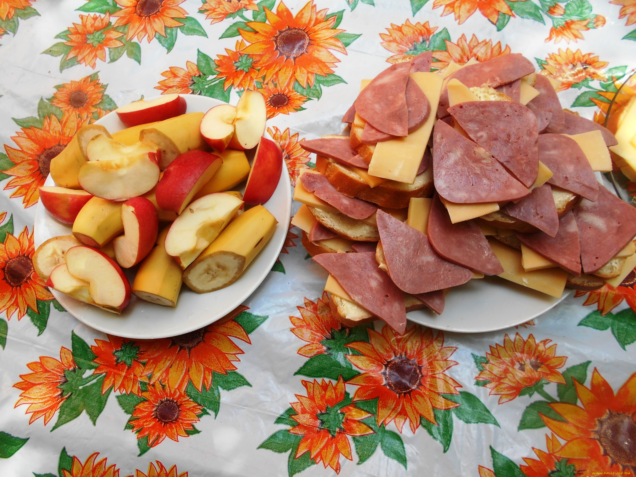 еда, бутерброды, , гамбургеры, , канапе, колбаса, хлеб, сыр, яблоки, бананы