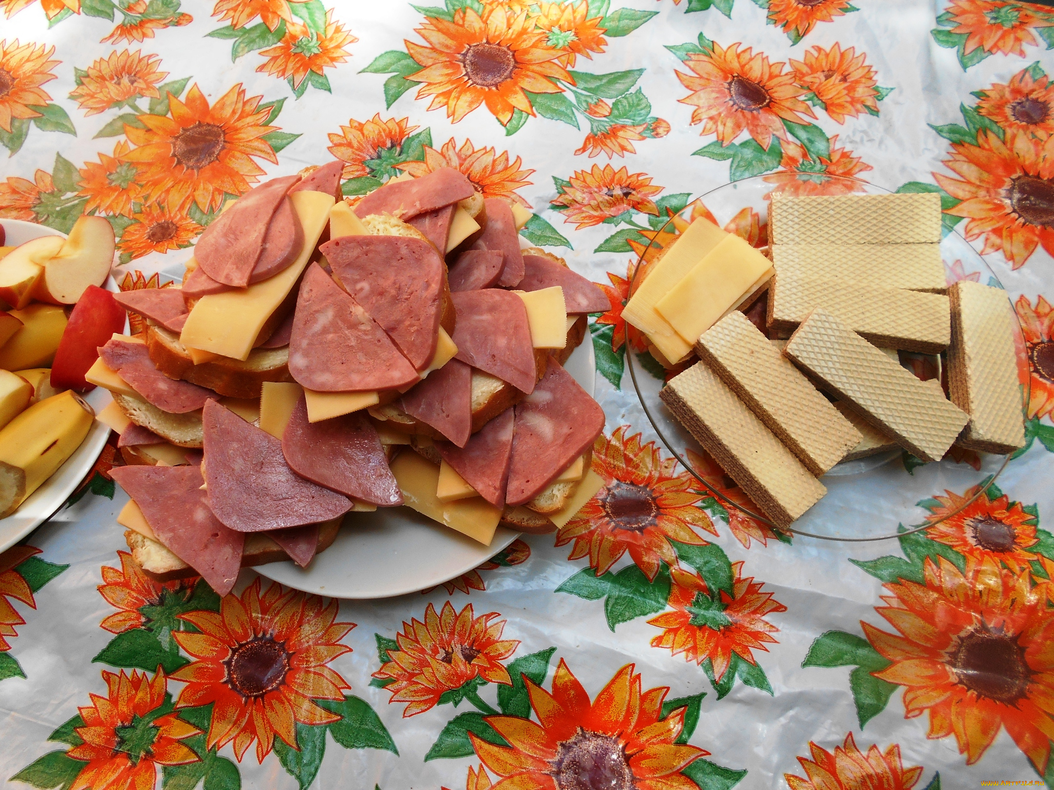 еда, бутерброды, , гамбургеры, , канапе, колбаса, хлеб, сыр, вафли, бананы, яблоки