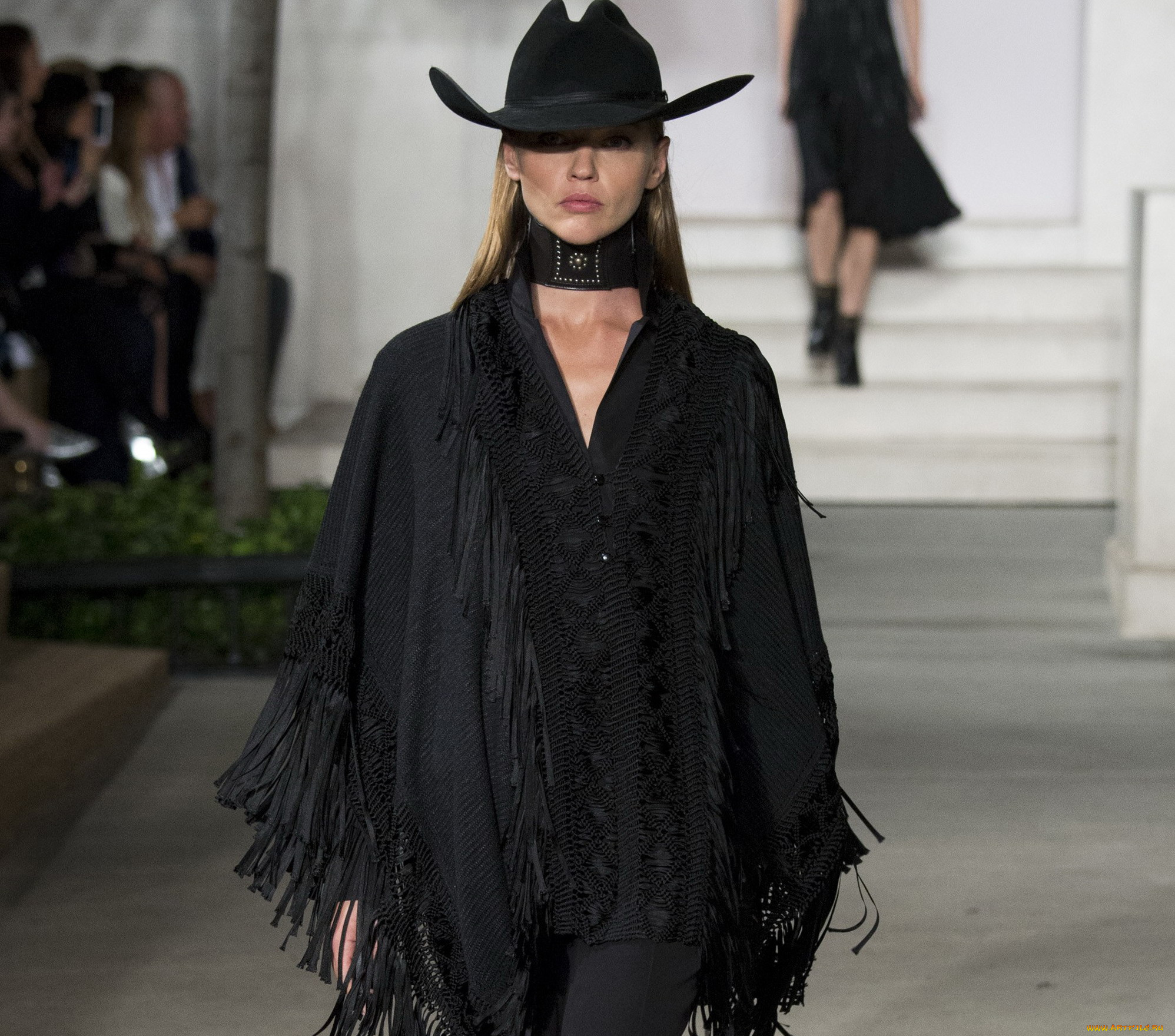 девушки, саша, пивоварова, модель, блондинка, шляпа, пончо, подиум