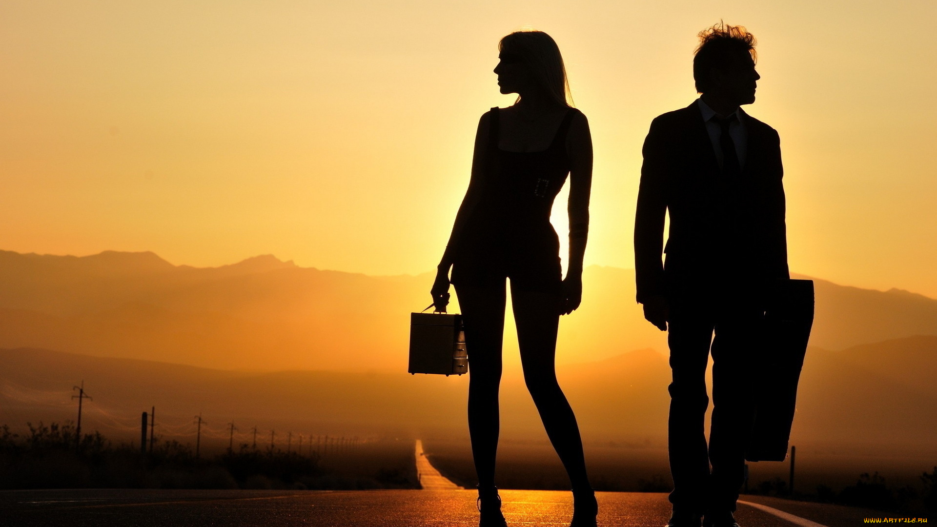 разное, мужчина, женщина, двое, дорога, вечер, закат, силуэт, горы, горизонт, девушка, парень