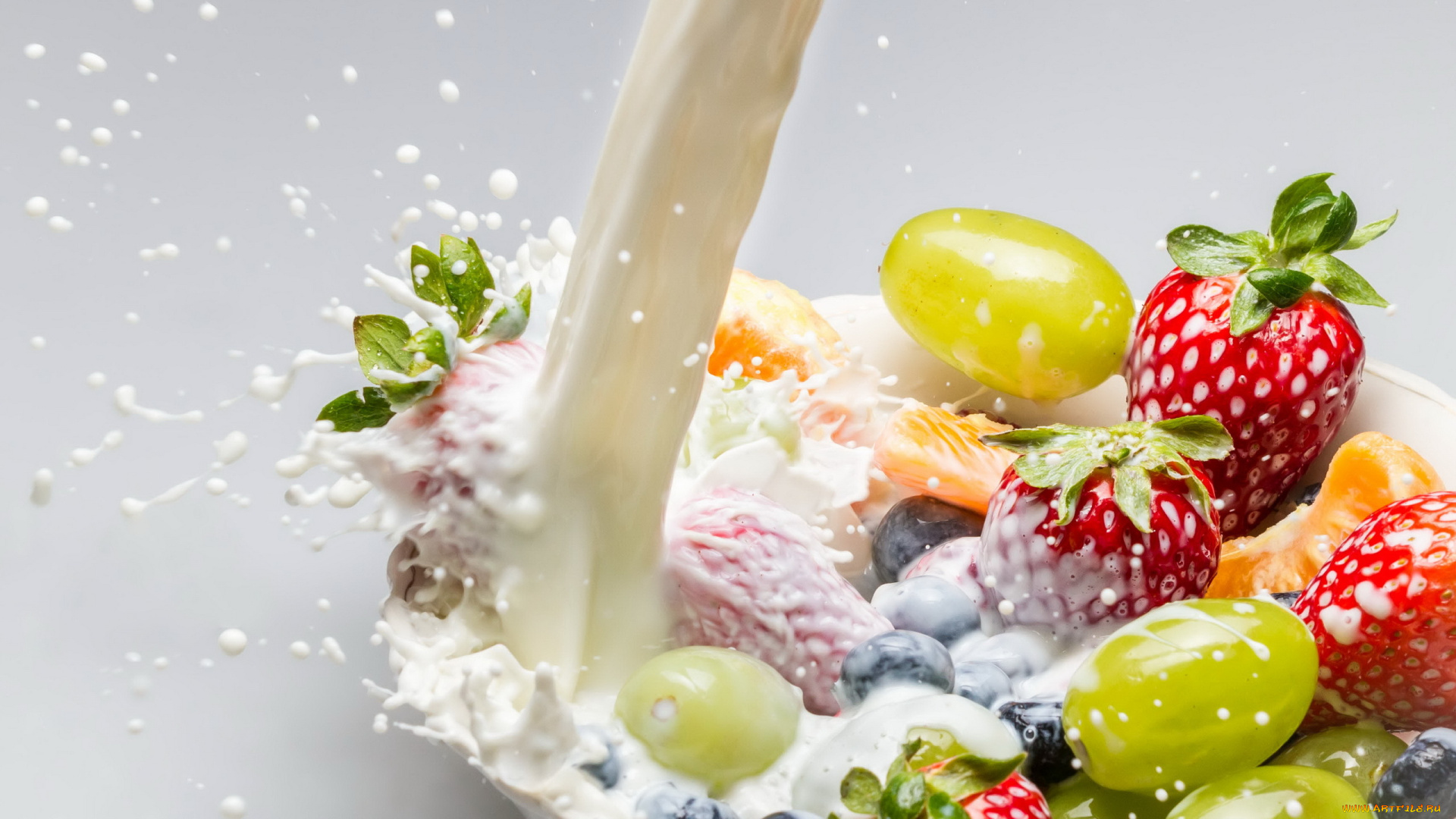 еда, фрукты, , ягоды, макро, fresh, fruit, with, milk, poured, as, a, symbol, of, healthy, breakfast