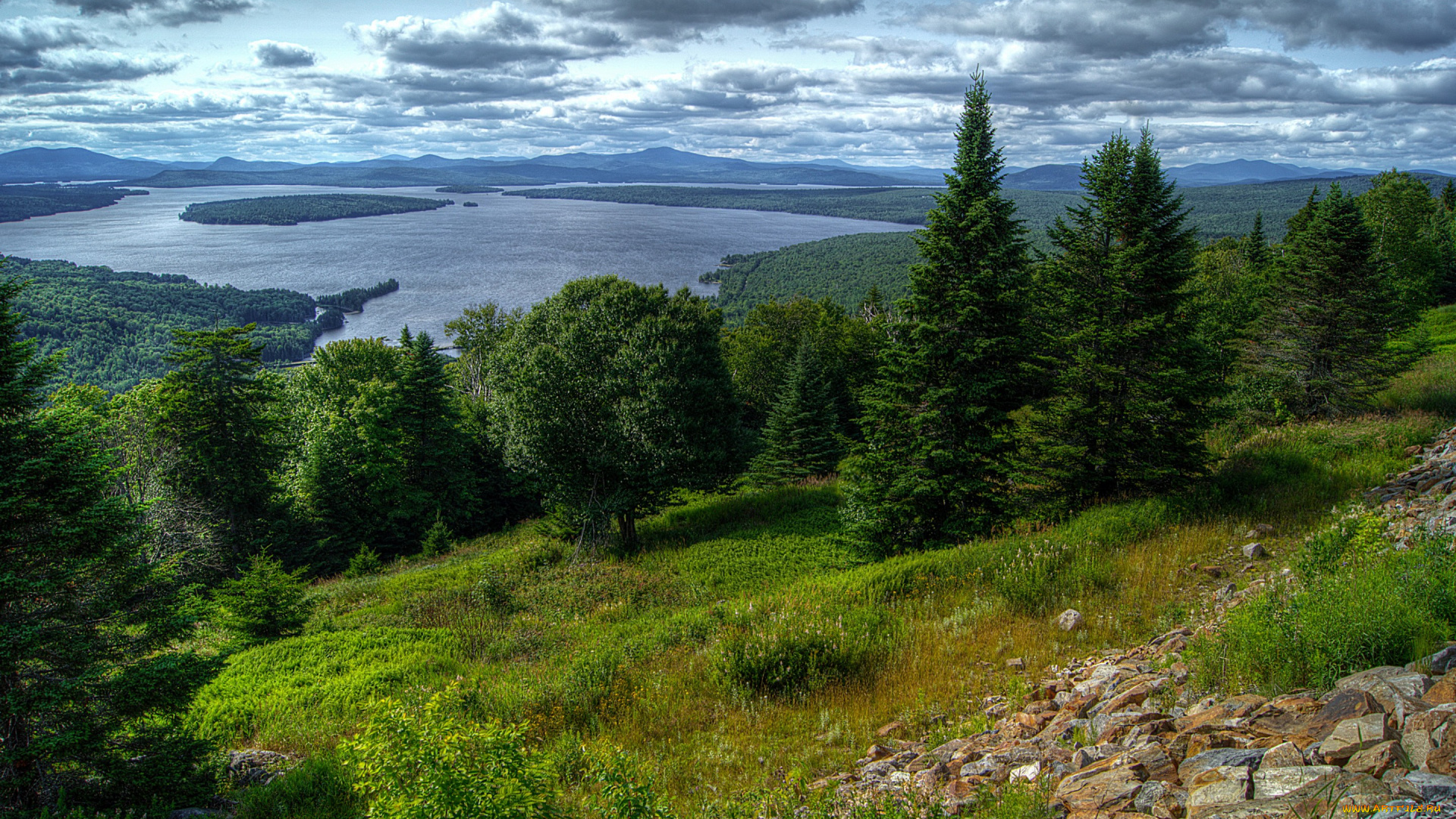 природа, реки, озера, камни, склон, облака, панорама, леса, горы, озеро, lake, mooselookmaguntic, сша, деревья