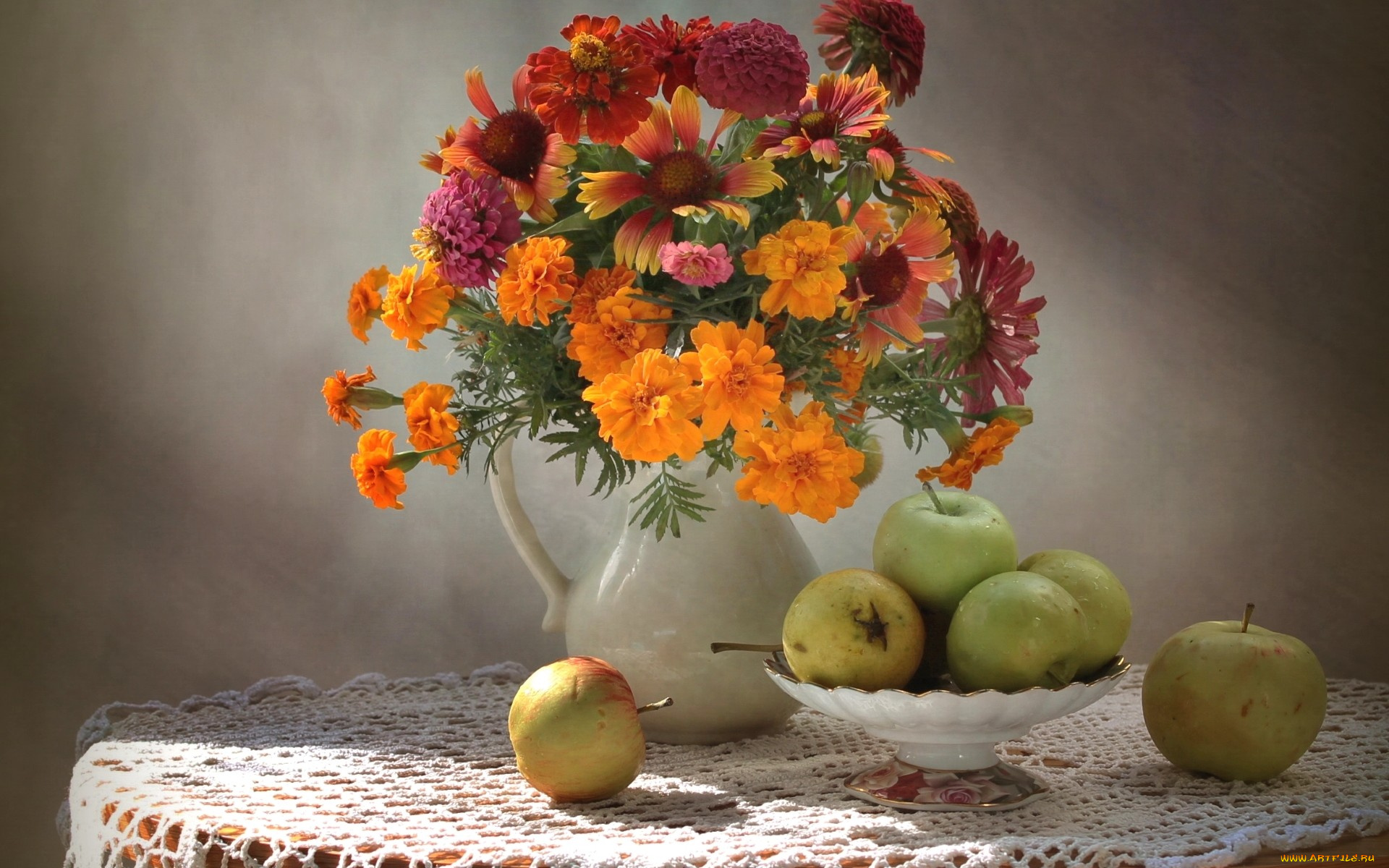еда, Яблоки, натюрморт, букет, бархатцы, гайлардия, цинния, яблоки