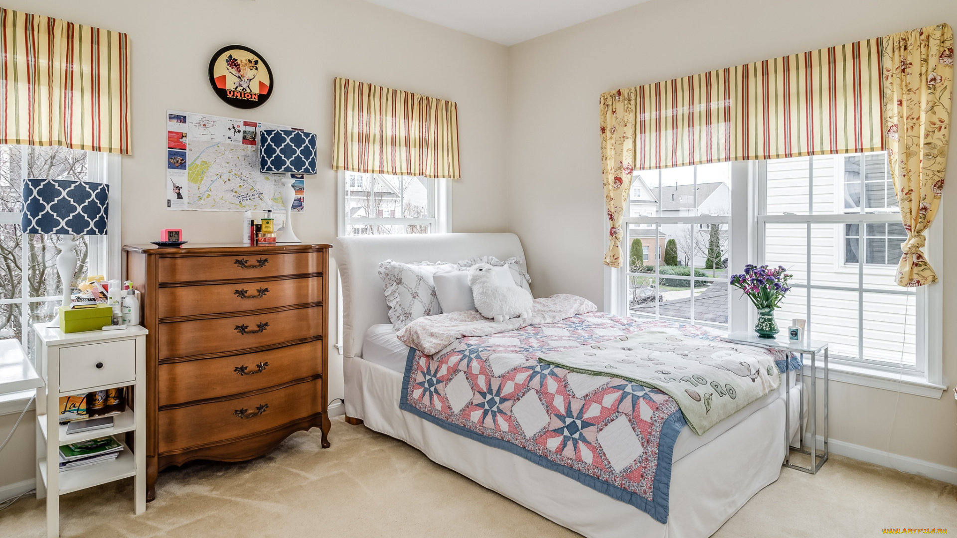 интерьер, спальня, комод, постель, кровать