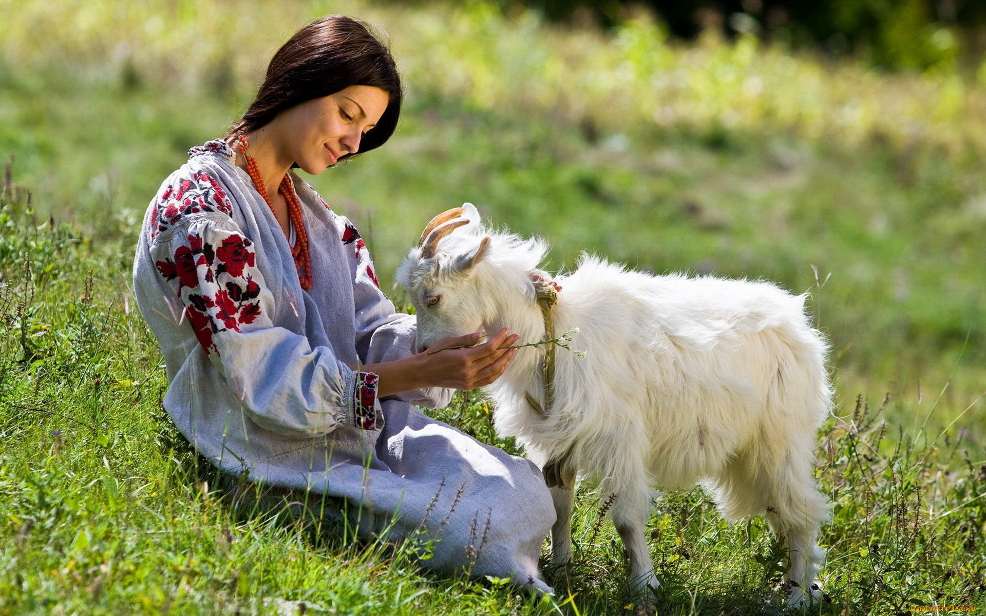 девушки, -unsort, , брюнетки, темноволосые, козленок, улыбка, аленушка, брюнетка