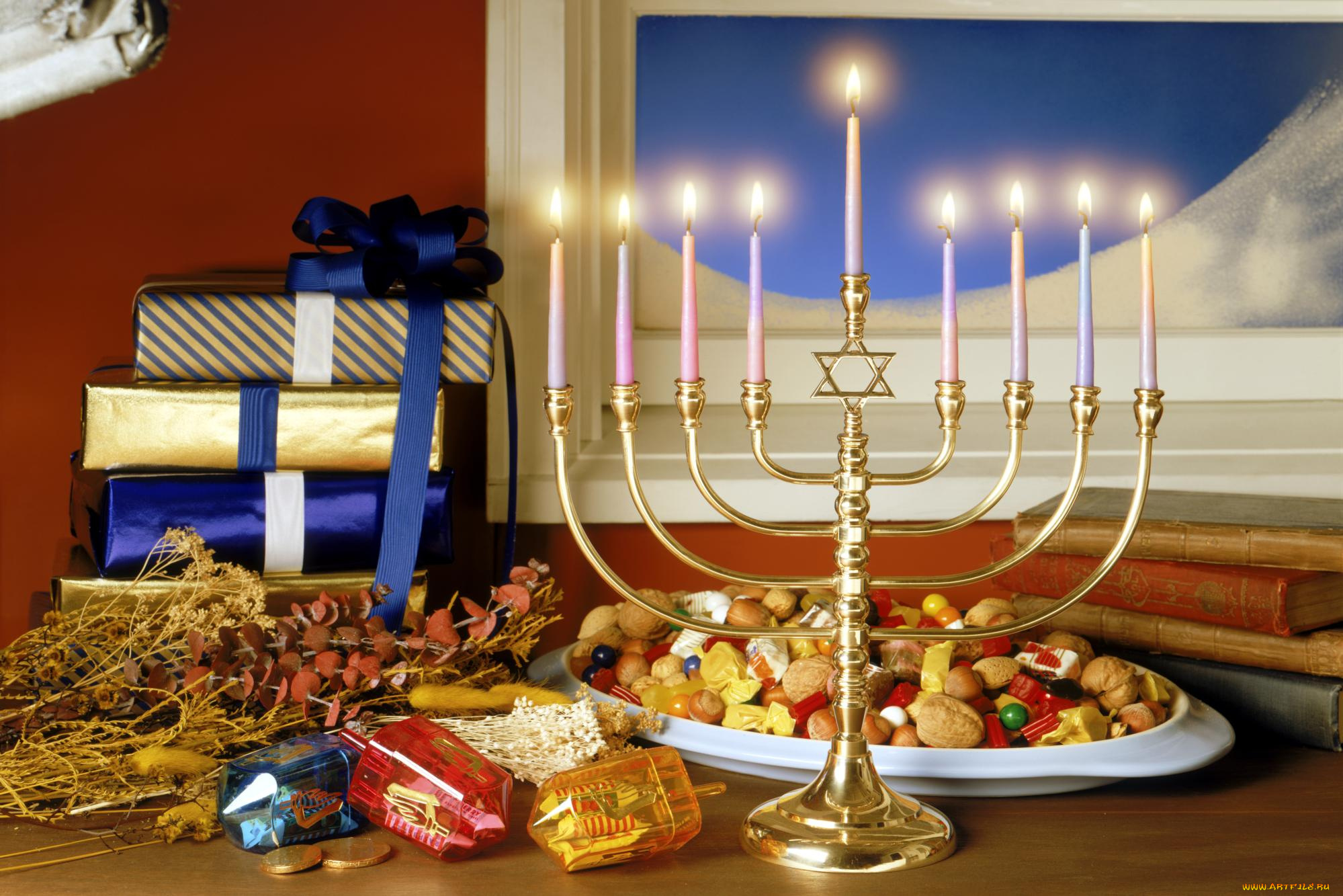 праздничные, другое, свечи, ханука, окно, угощения, подарки, книги, подсвечник