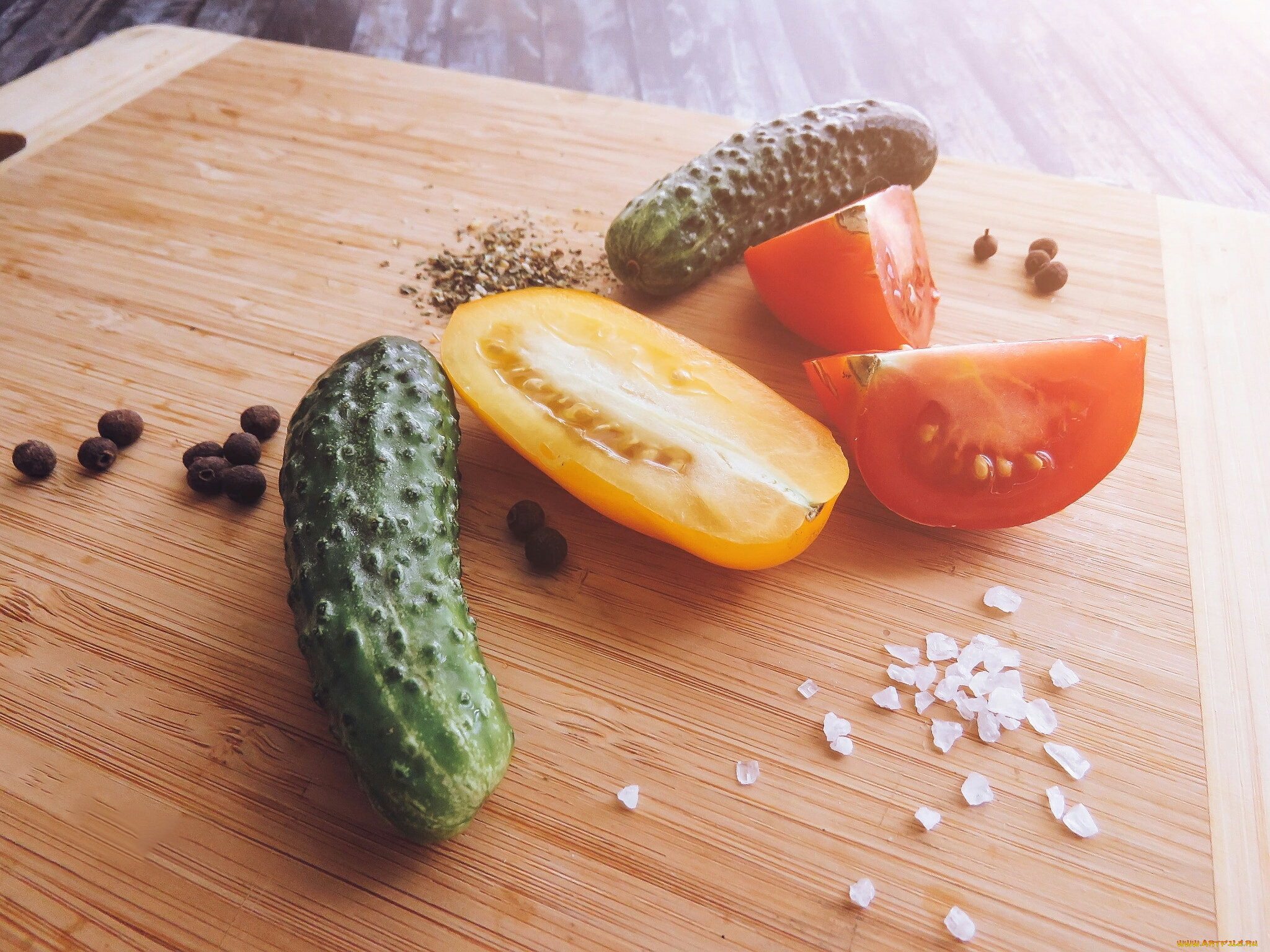 натюрморт, еда, овощи, соль, доска, помидор, огурец, томаты