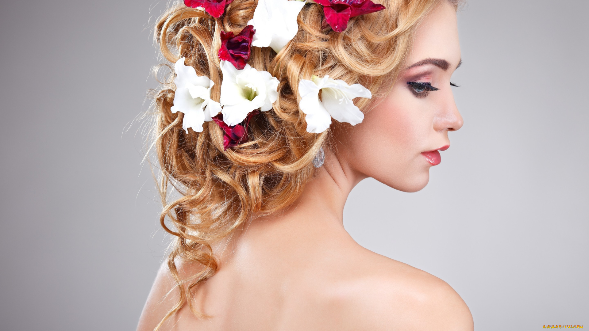 девушки, -unsort, , лица, , портреты, модель, девушка, лицо, макияж, фон, серьги, спина, цветы, прическа, волосы