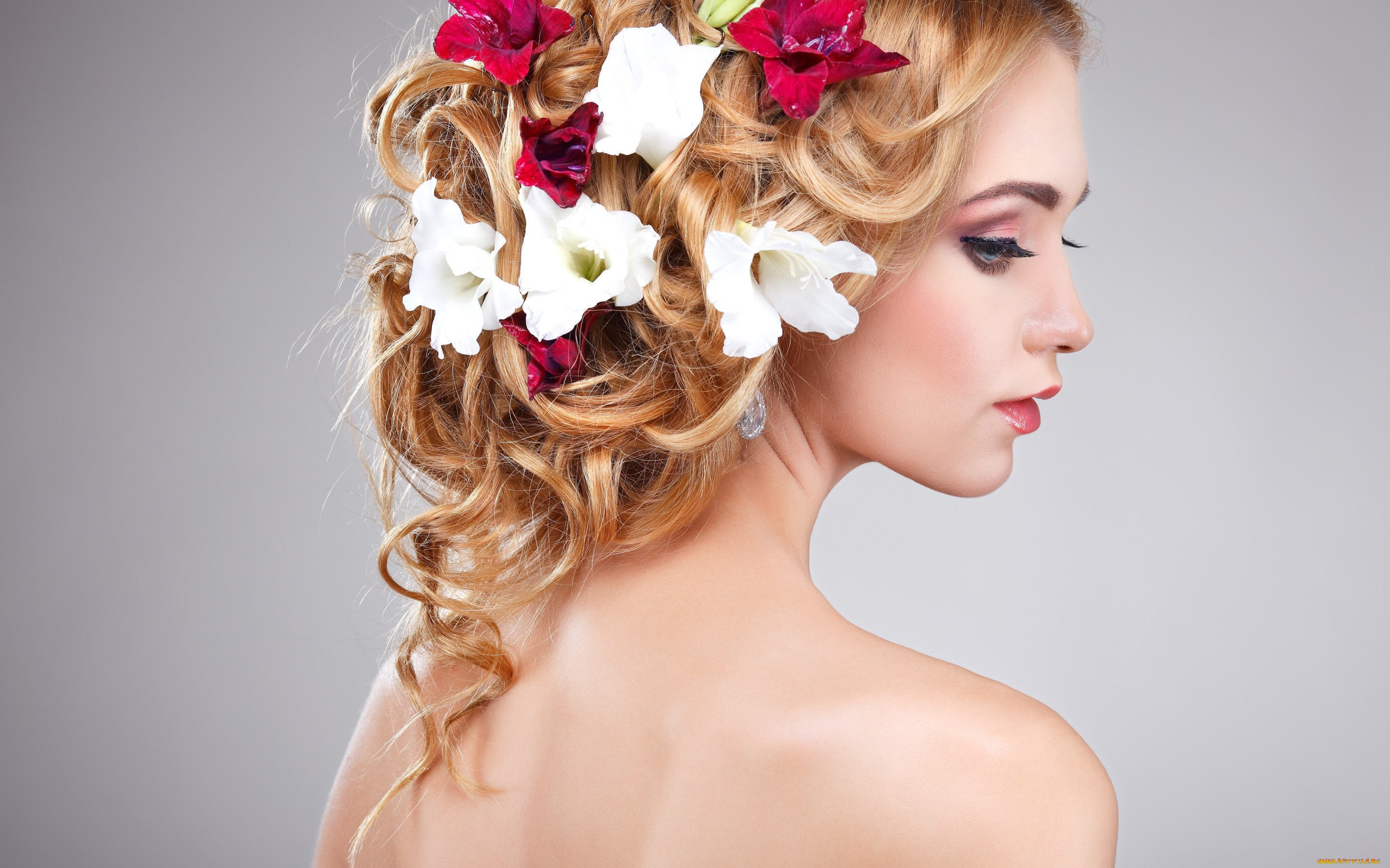 девушки, -unsort, , лица, , портреты, модель, девушка, лицо, макияж, фон, серьги, спина, цветы, прическа, волосы