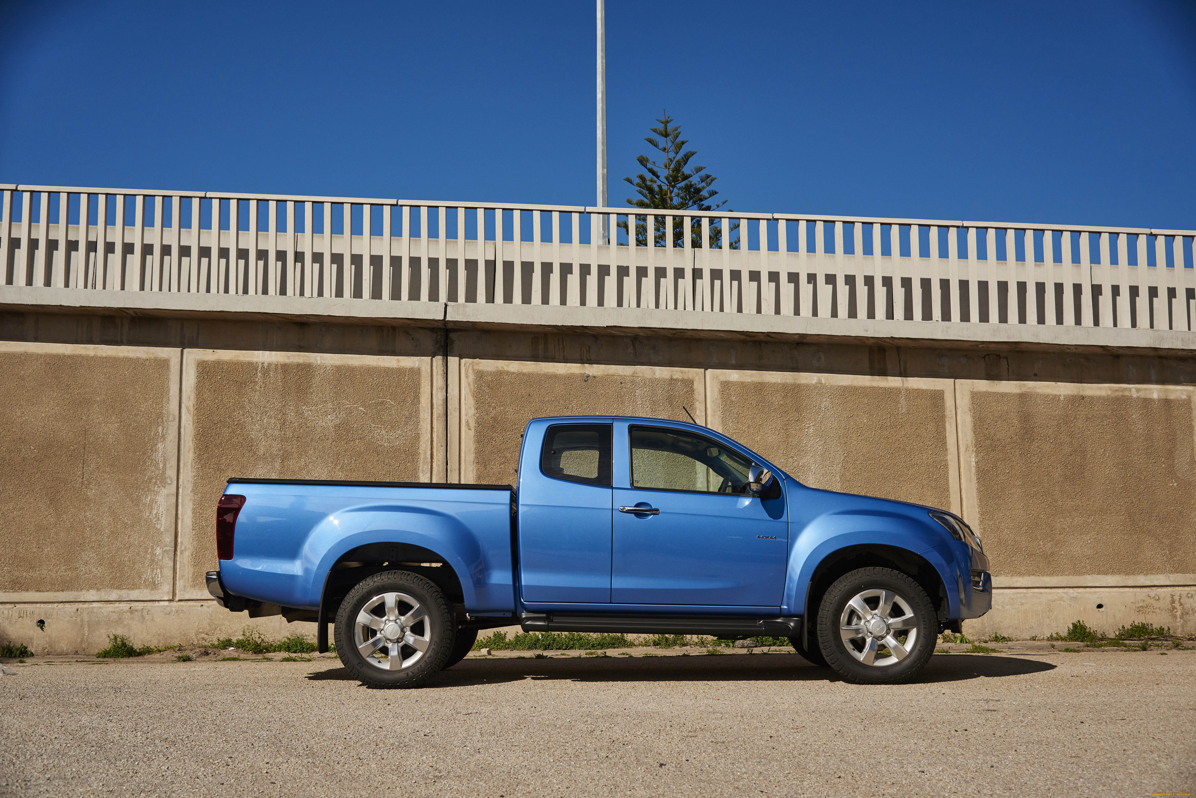 автомобили, isuzu, kb, синий, 2015г, cab, extended