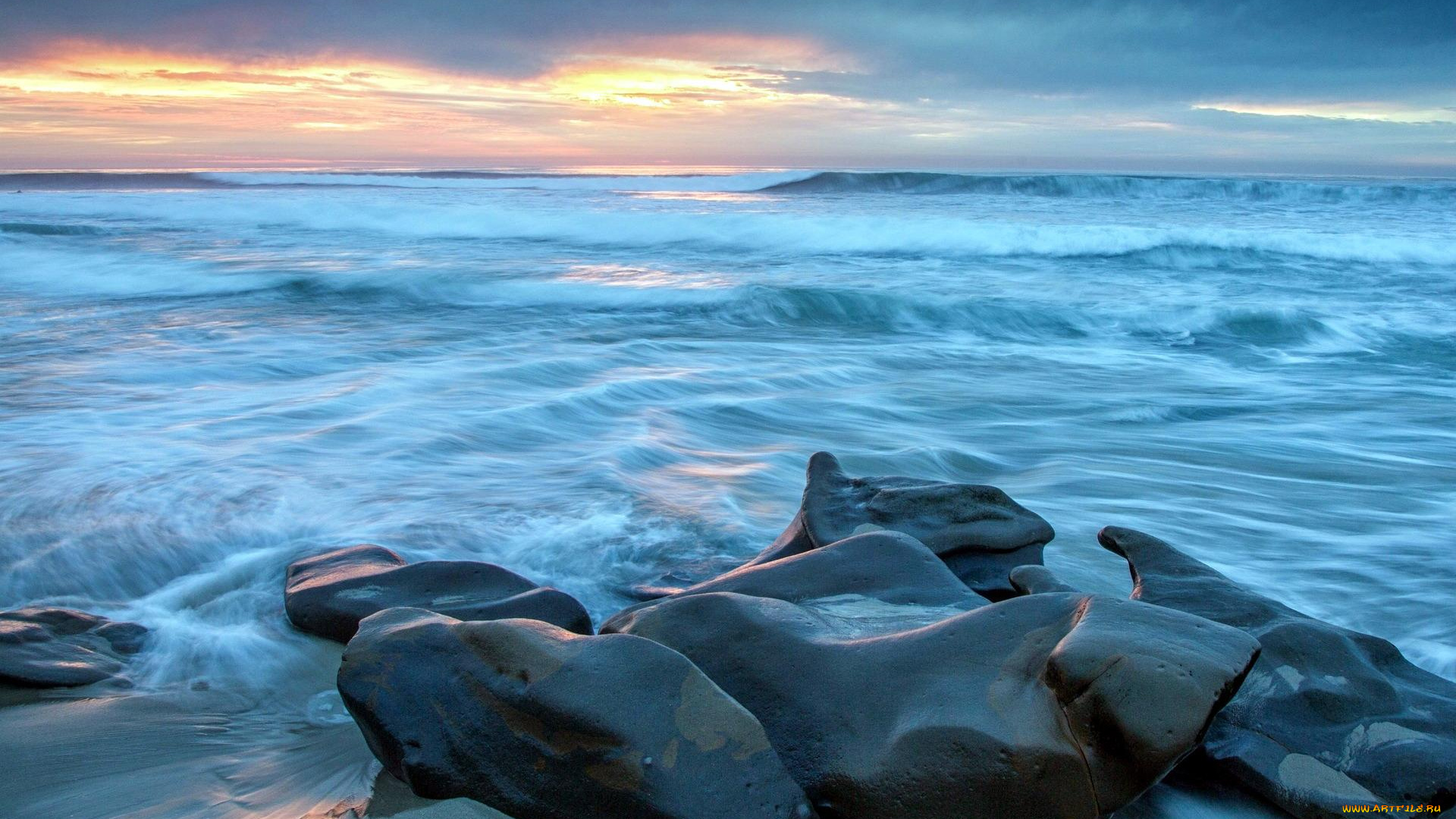 природа, побережье, море, камни, берег, закат, тучи