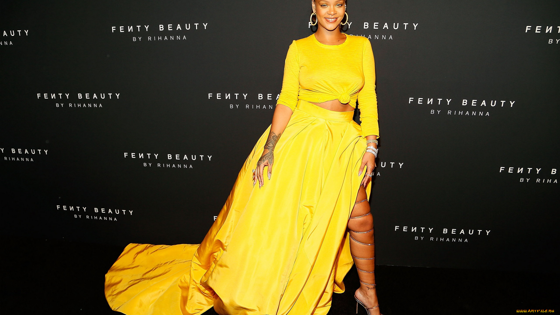 музыка, rihanna, серьги, тату, браслеты