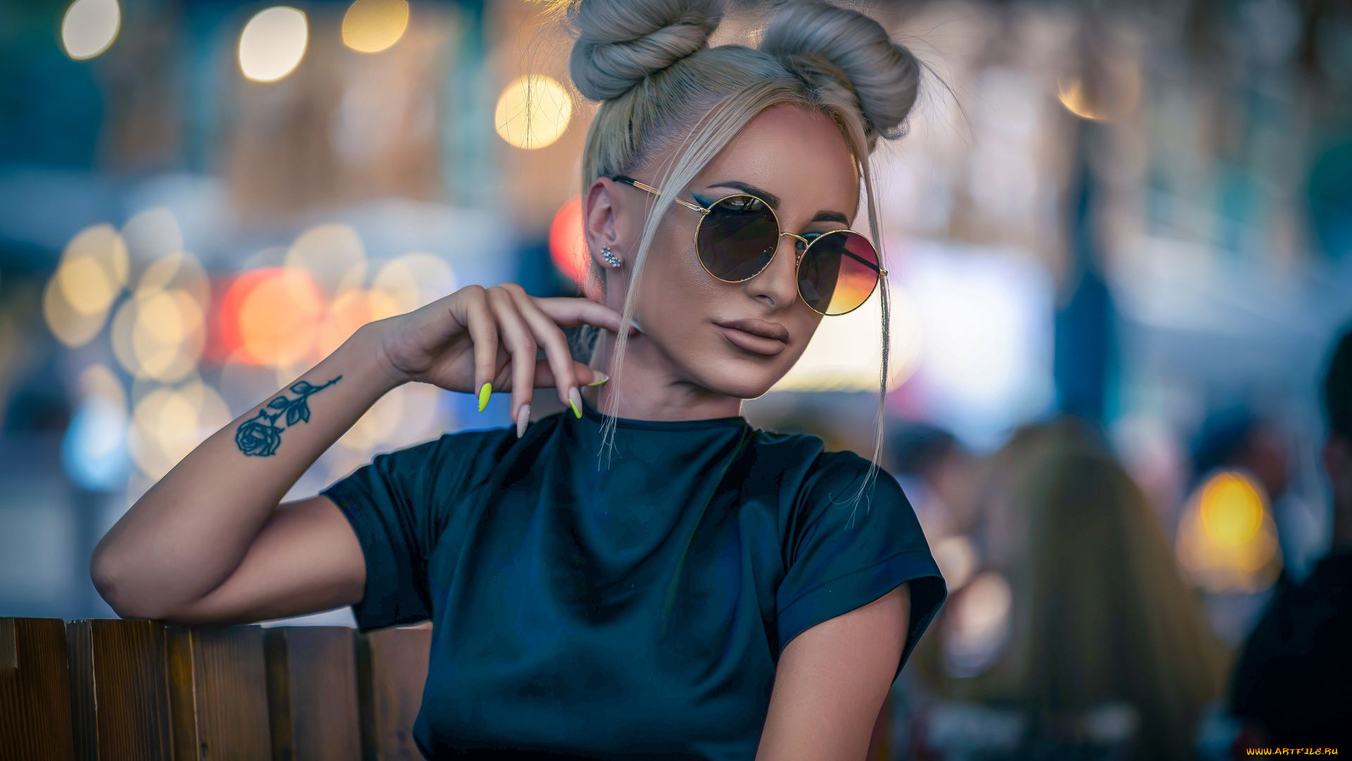 девушка, -, girl, девушки, -, лица, , портреты, девушка, женщина, блондинка, светловолосая, сексуальная, модель, звезда, позирует, разная, обувь, верхняя, стильная, одежда, нижнее, эротическое, бельё, трусы, лифчик, колготки, чулки, аксессуары, макияж, и, множество, элементов, на, фотографии