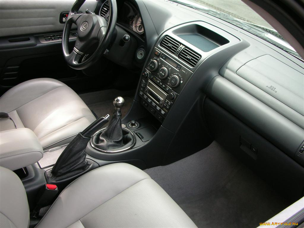 автомобили, спидометры, торпедо