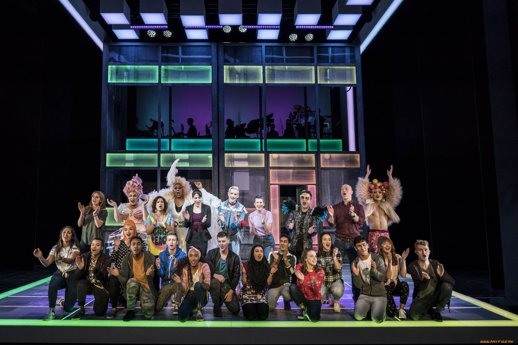 кино, фильмы, everybody`s, talking, about, jamie, люди, шоу