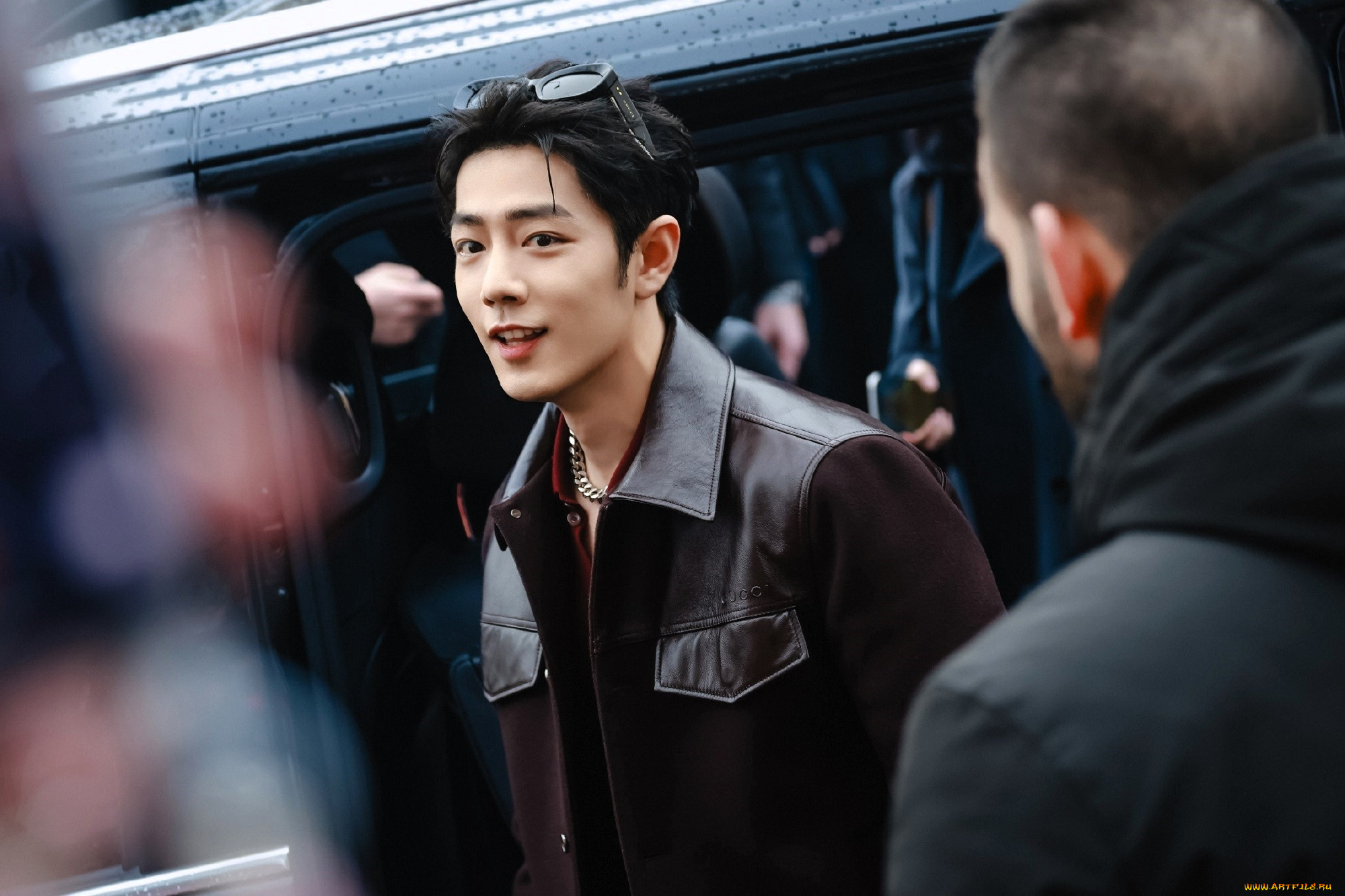 мужчины, xiao, zhan, актер, очки, куртка, цепь, машина, люди