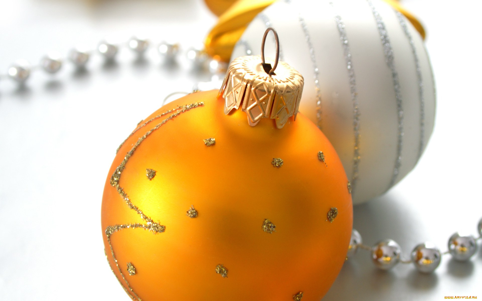 праздничные, шарики