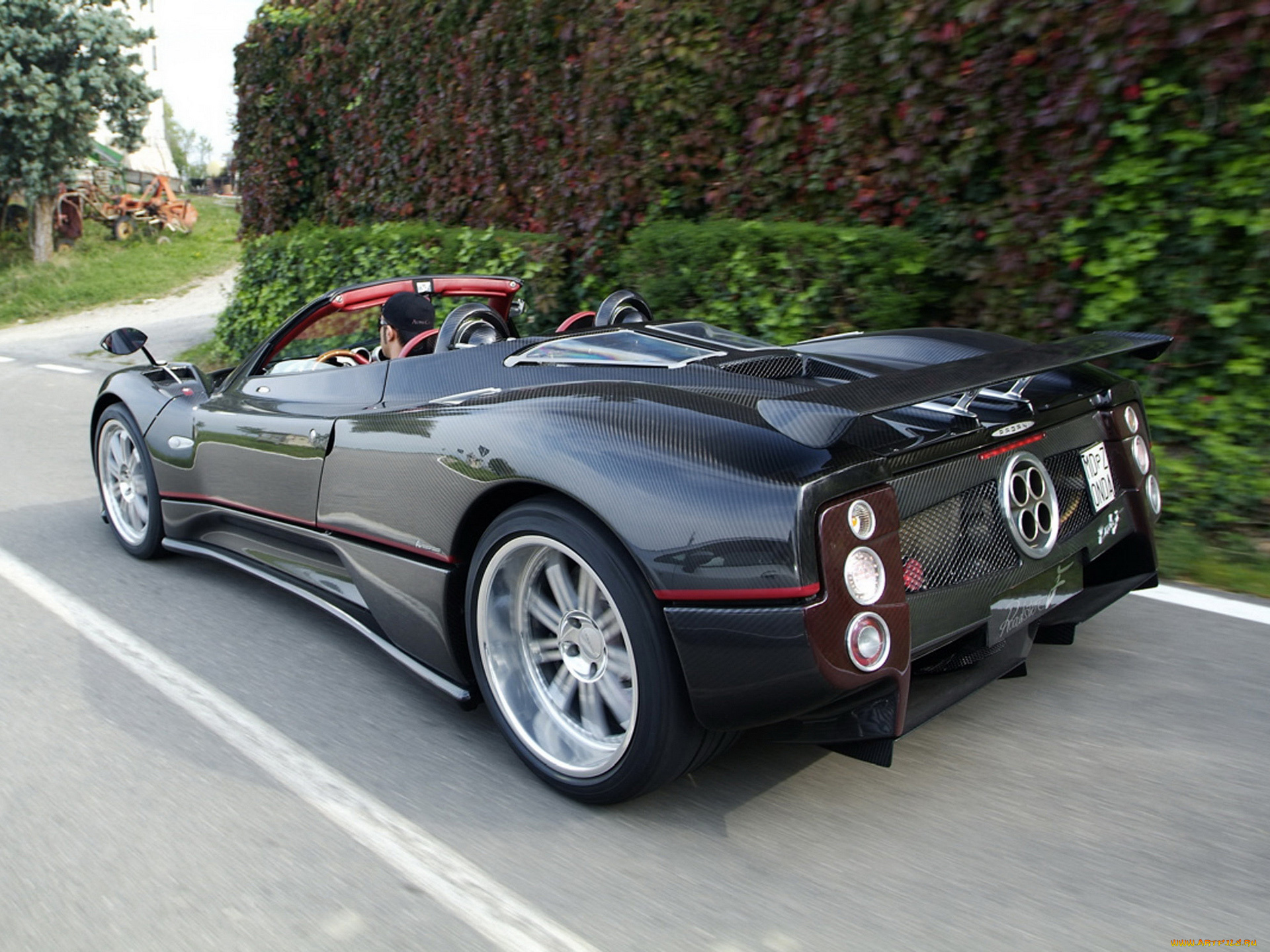 автомобили, pagani