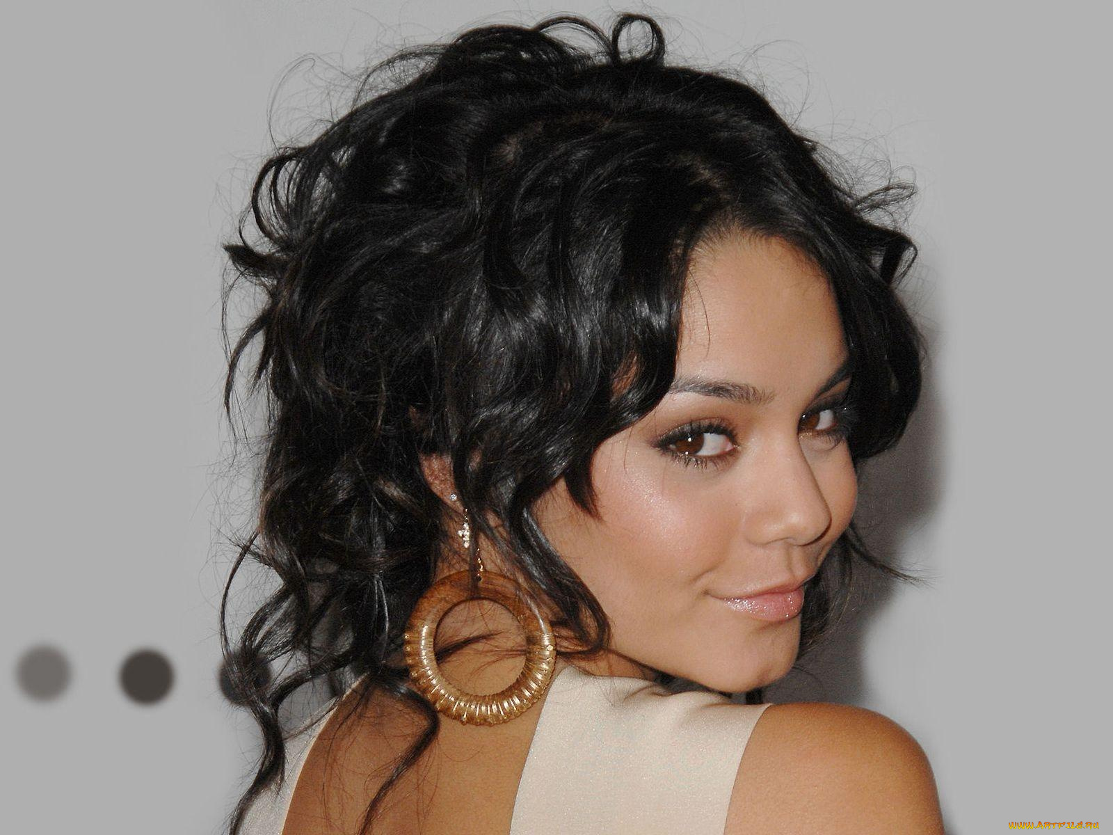 Vanessa, Hudgens, девушки