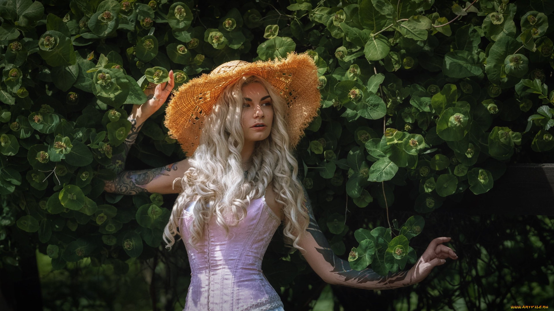 красивая, девушка, девушки, -, лица, , портреты, девушка, женщина, блондинка, светловолосая, сексуальная, модель, звезда, позирует, разная, обувь, верхняя, стильная, одежда, нижнее, эротическое, бельё, трусы, лифчик, колготки, чулки, аксессуары, макияж, и, множество, элементов, на, фотографии