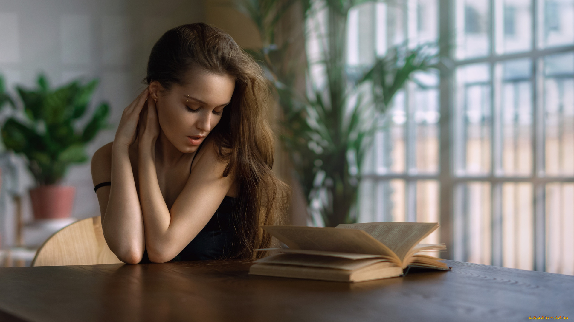 красивая, девушка, девушки, -, лица, , портреты, девушка, женщина, шатенка, темноволосая, сексуальная, модель, звезда, позирует, разная, обувь, верхняя, стильная, одежда, нижнее, эротическое, бельё, трусы, лифчик, колготки, чулки, аксессуары, макияж, и, множество, элементов, на, фотографии