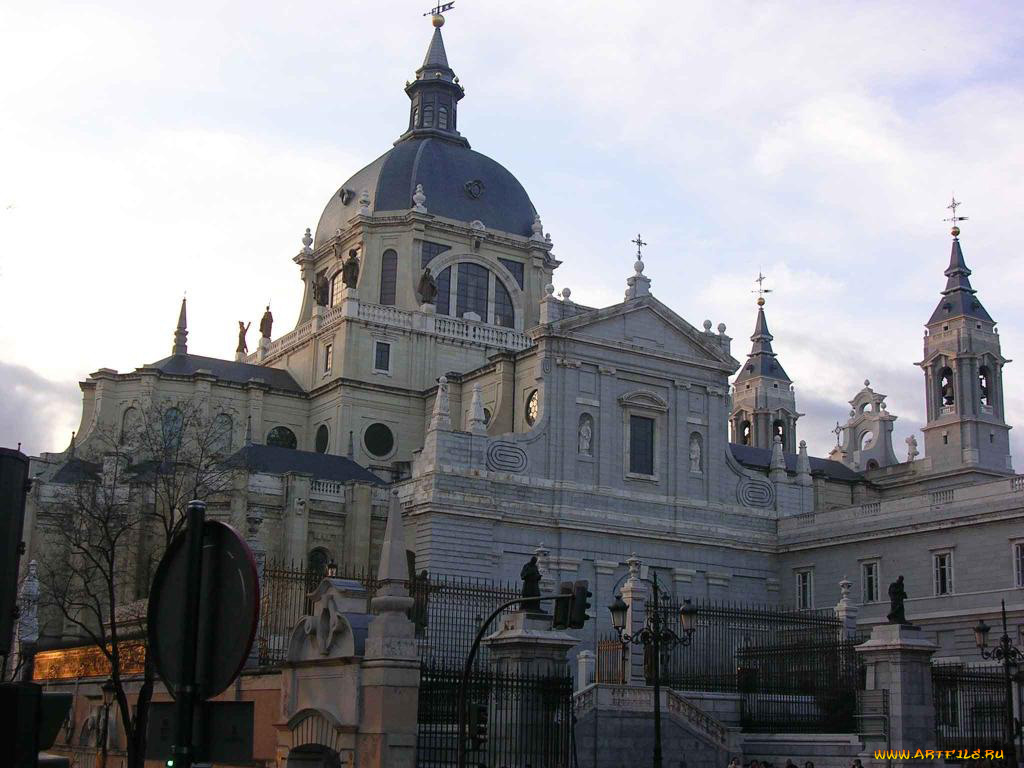 города, католические, соборы, костелы, аббатства