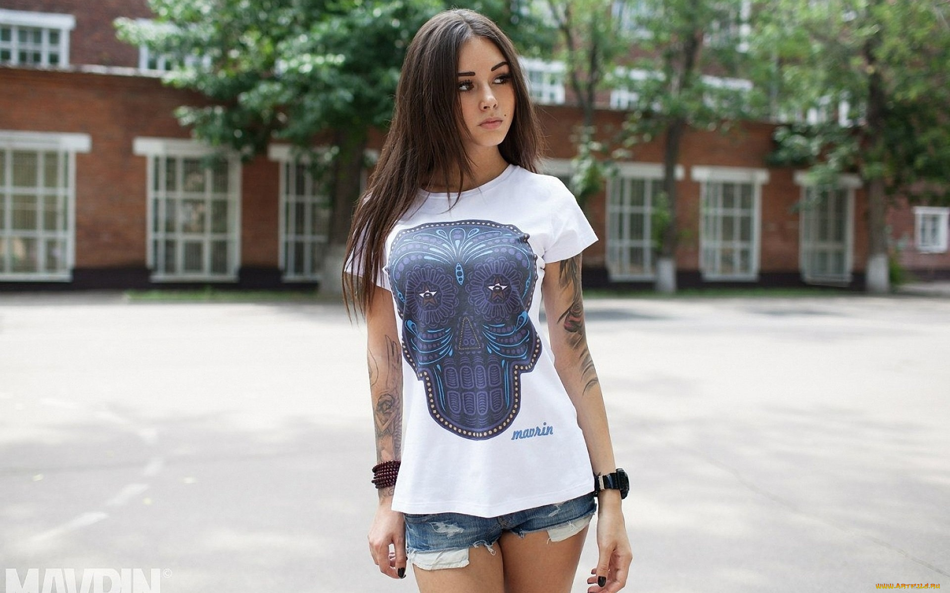 девушки, diana, melison, шорты, брюнетка, diana, melison, aleksandr, mavrin, белая, футболка, короткие, оглядываясь, русский, тату, модель