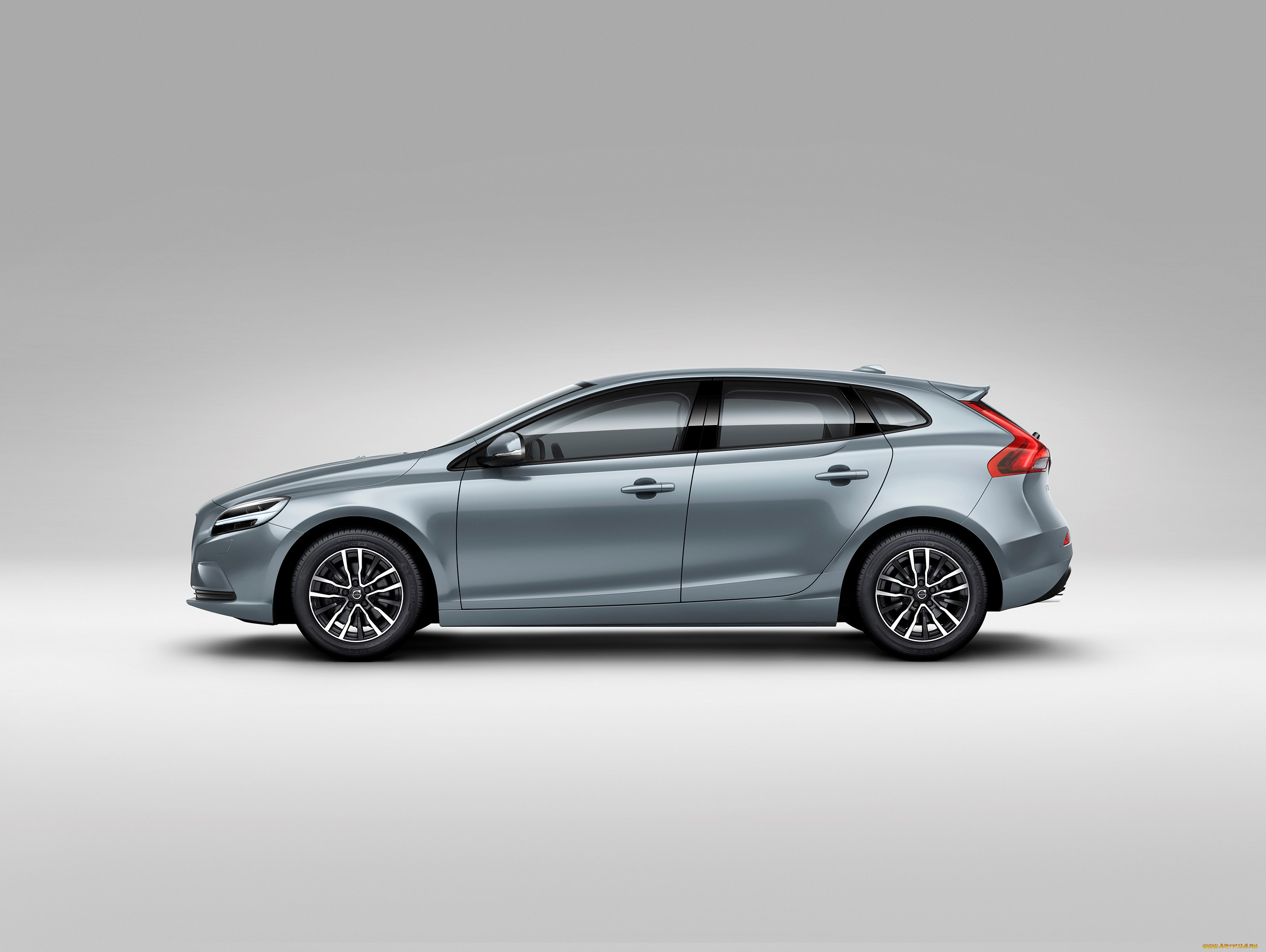 автомобили, volvo, 2016г, momentum, v40, t4