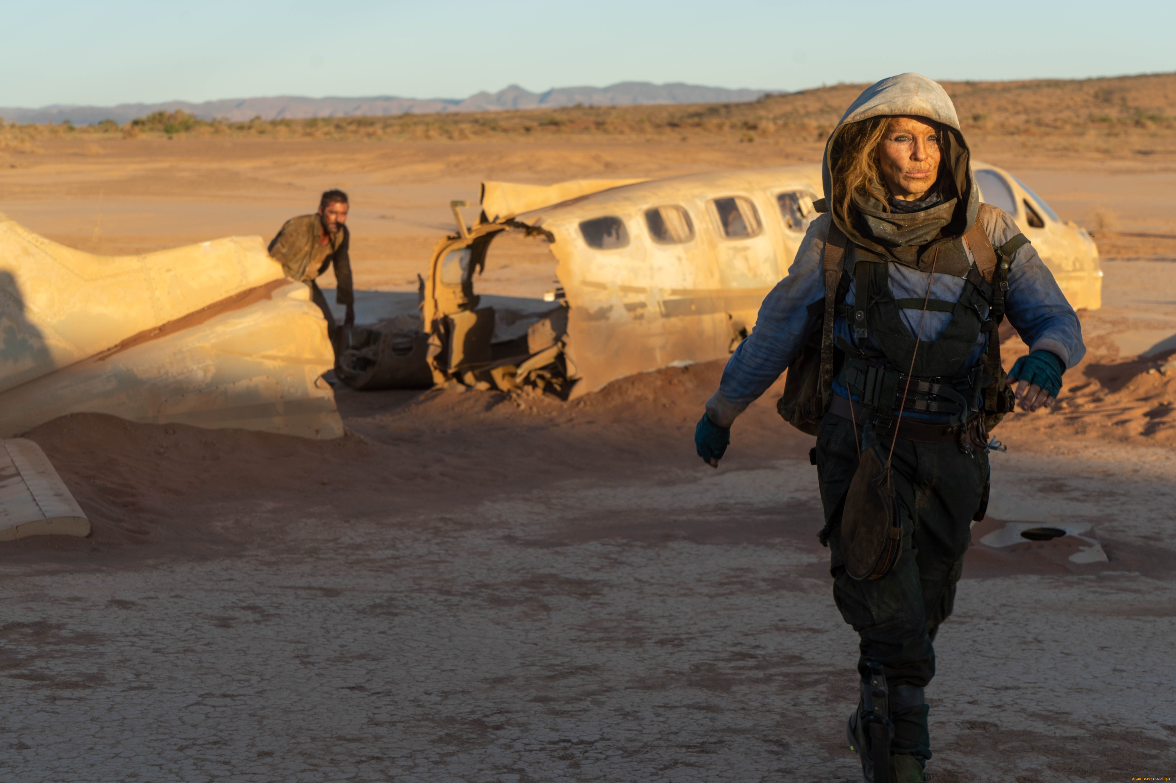 gold, , , 2021, , кино, фильмы, gold, жажда, золота, susie, porter, author, oreskis, триллер, the, stranger, zac, efron, cьюзи, портер, зак, эфрон