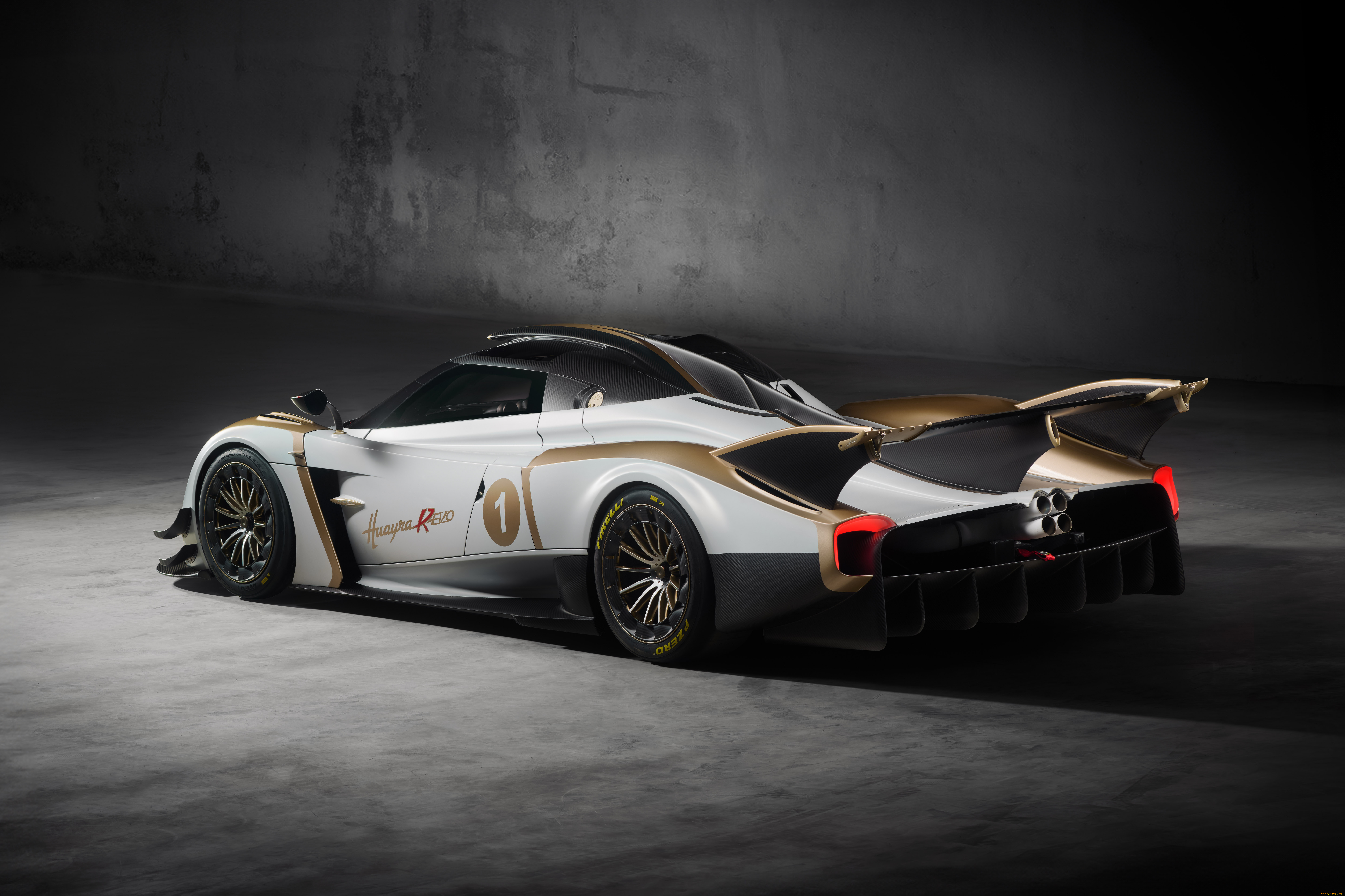 автомобили, pagani