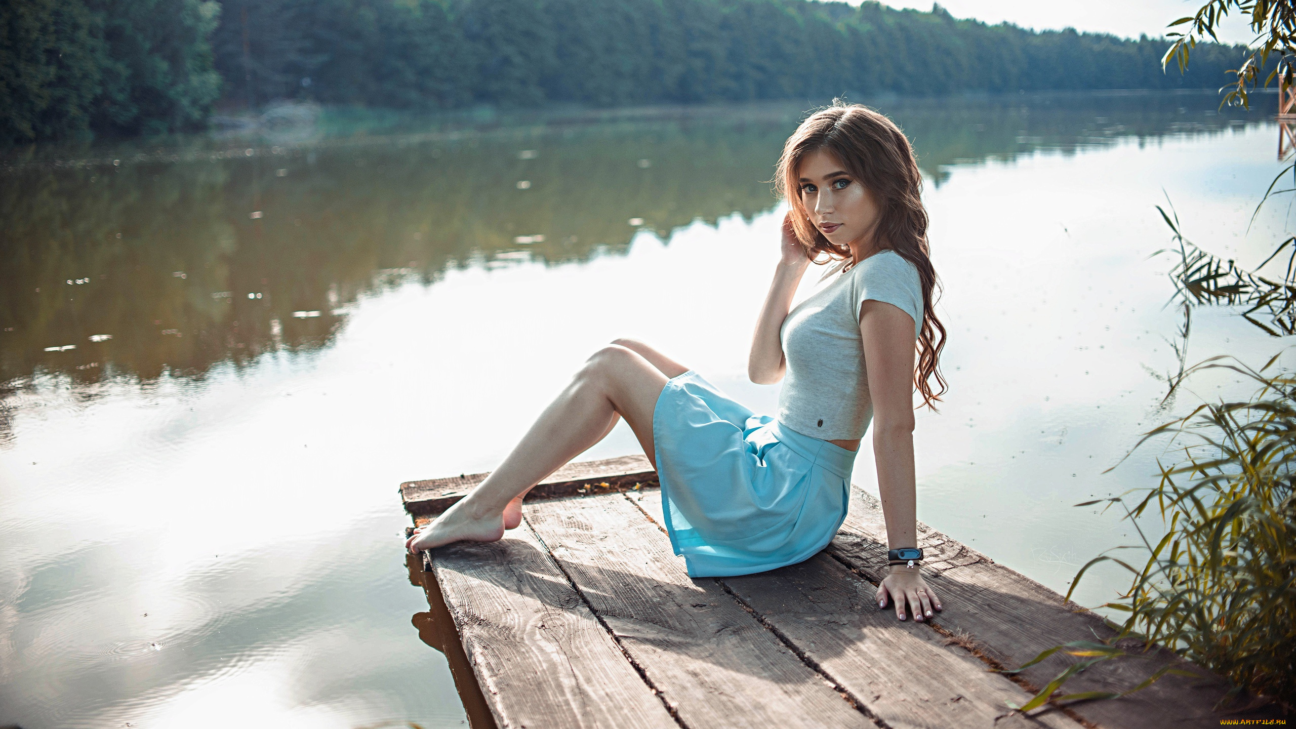 девушки, саша, руских, женщины, на, природе, вода, босиком, смотрит, зрителя, сидит, синяя, юбка, брюнетка, макияж, колени, вместе, футболка, анна, столяр, остроконечные, пальцы, пирс, саша, руских, поддержка, рук, sasha, rusko