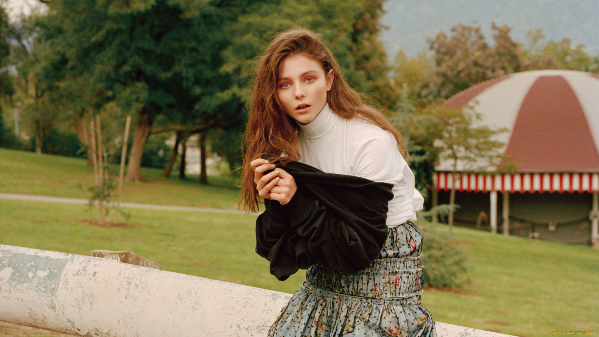 девушки, thomasin, mckenzie, thomasin, mckenzie