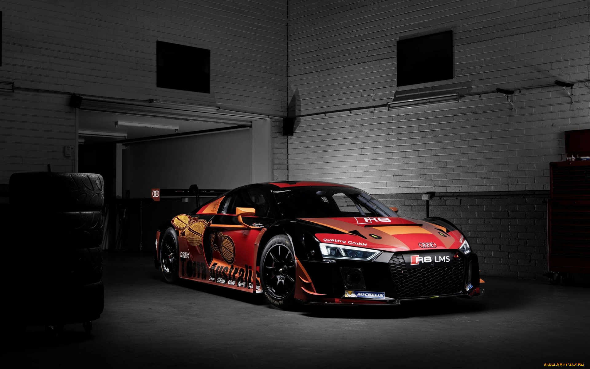 автомобили, audi, оранжевый, гараж, реклама, lms, r8, ауди